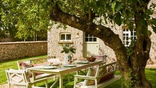 Website-CrabAppleCottageGarden_MikeCaldwell_2024_1.jpg
