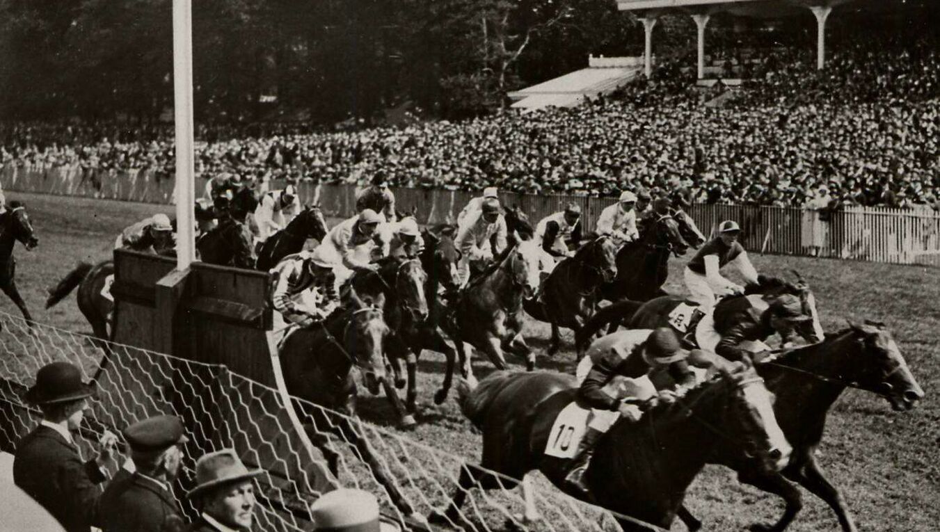 Large-RacecourseHistoric_05.jpg
