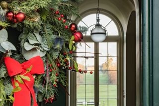 Website-TheKennelsChristmas_PaulWhitbread_76.jpg