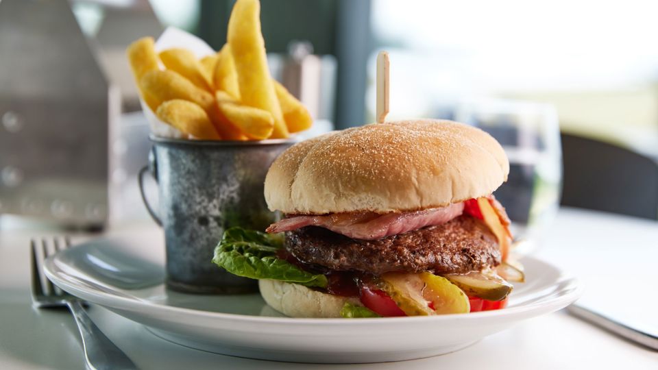 mail@stephenhayward.com