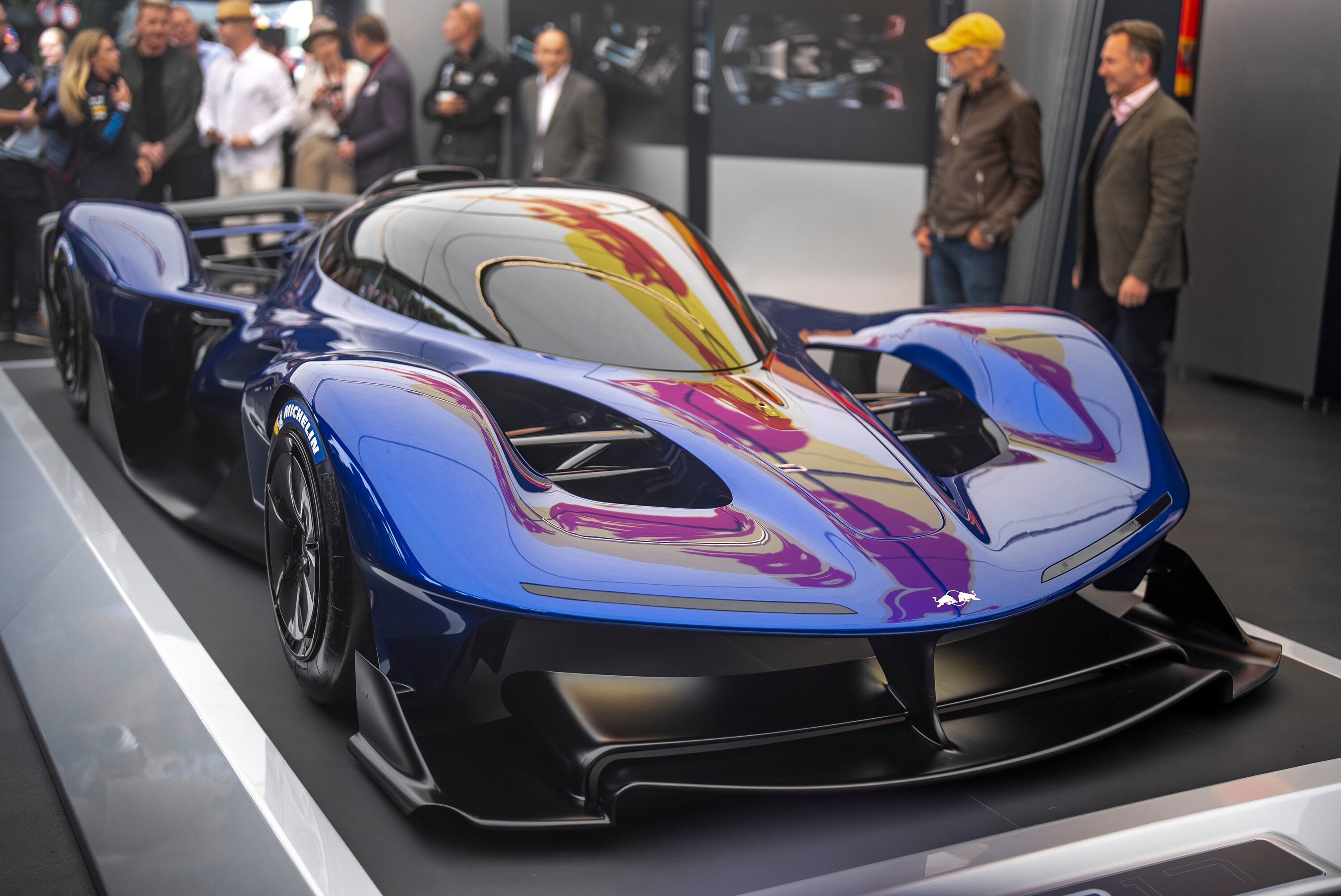 Red Bull RB6 aerodynamic design by Adrian Newey