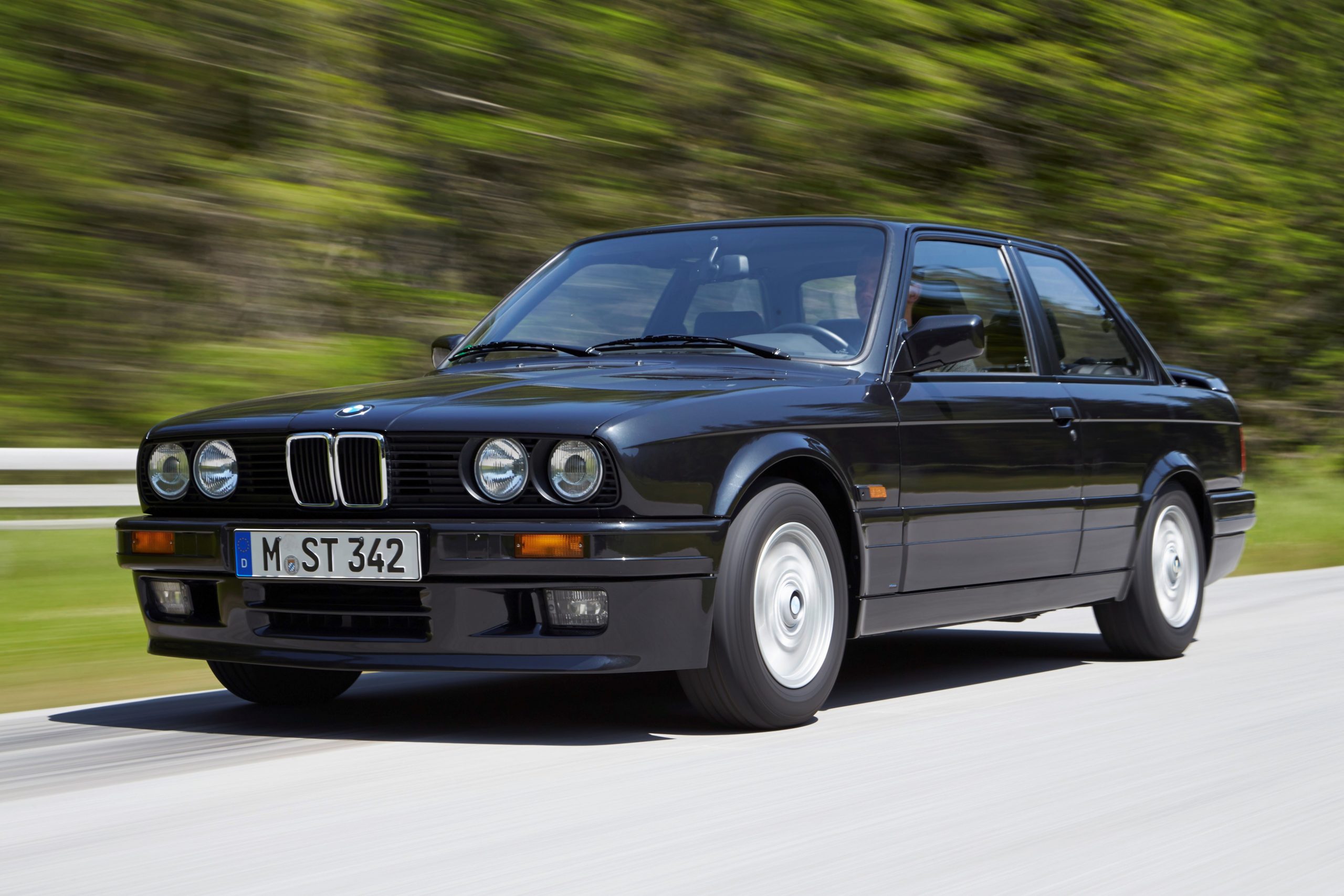 BMW E30 Classic Car Driving