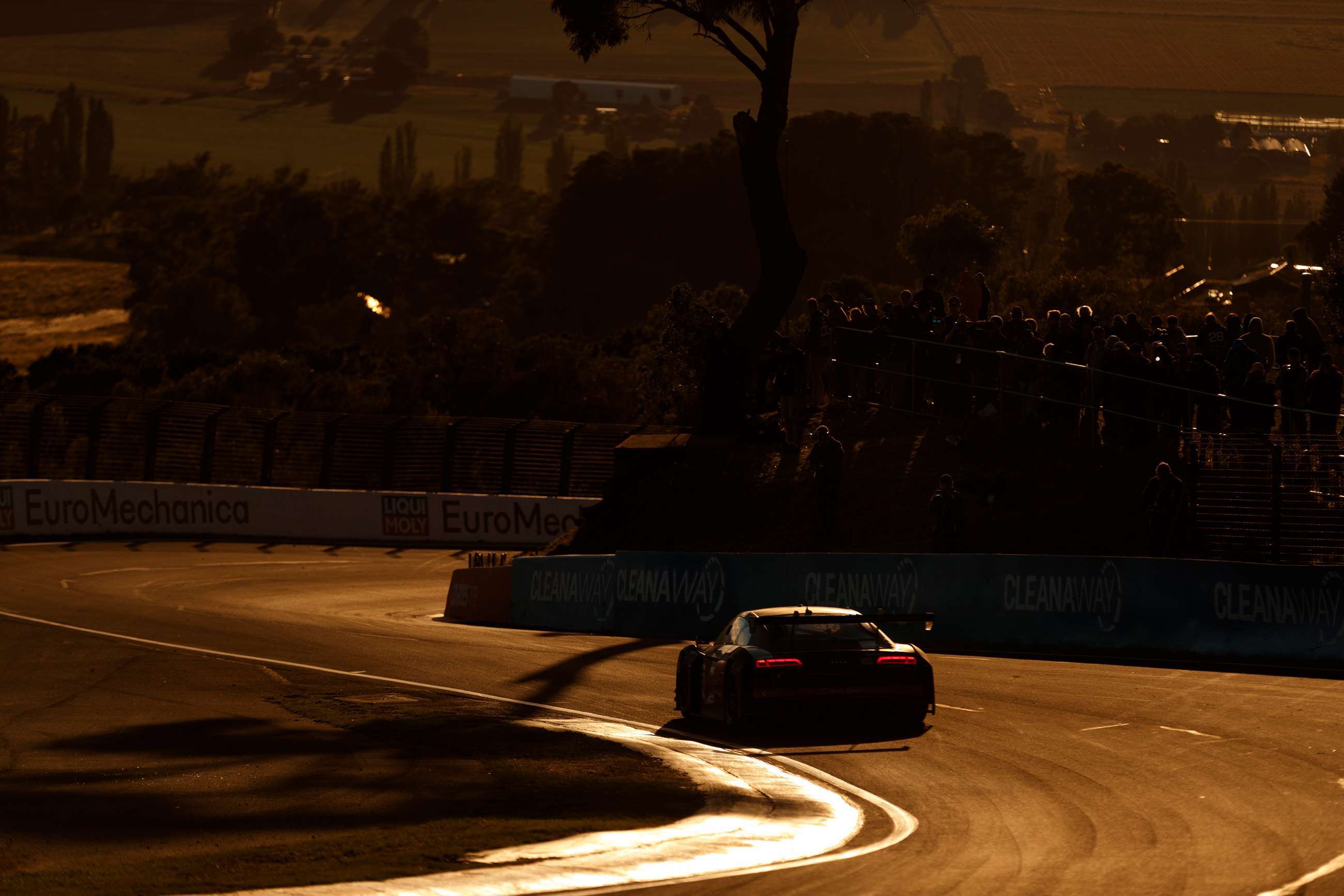 Why Bathurst is perhaps greatest track on Earth