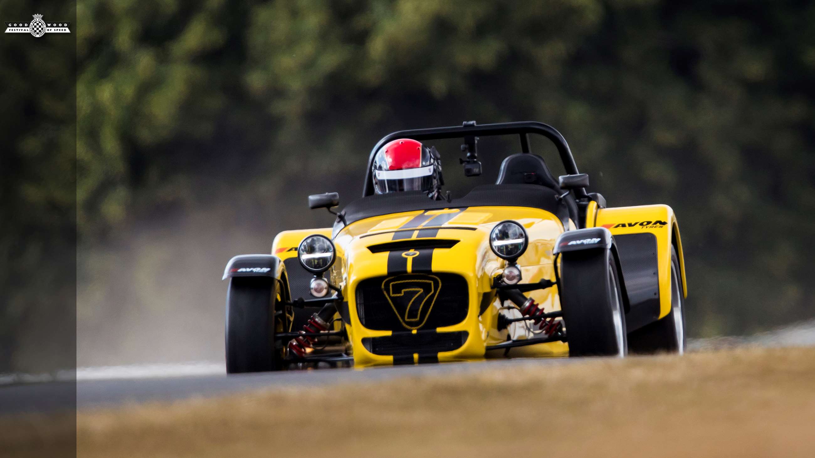 [Video] Caterham 620R skidding madness on the Hill