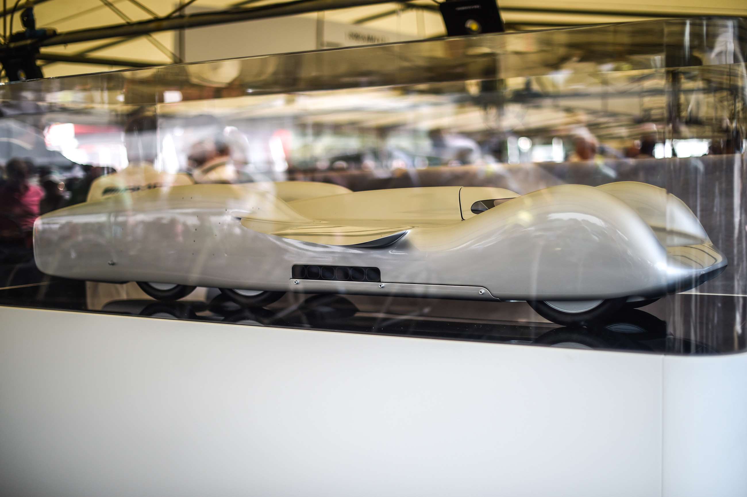 Benz 80 Meet the 44-litre, 3,000bhp Mercedes-Benz T80