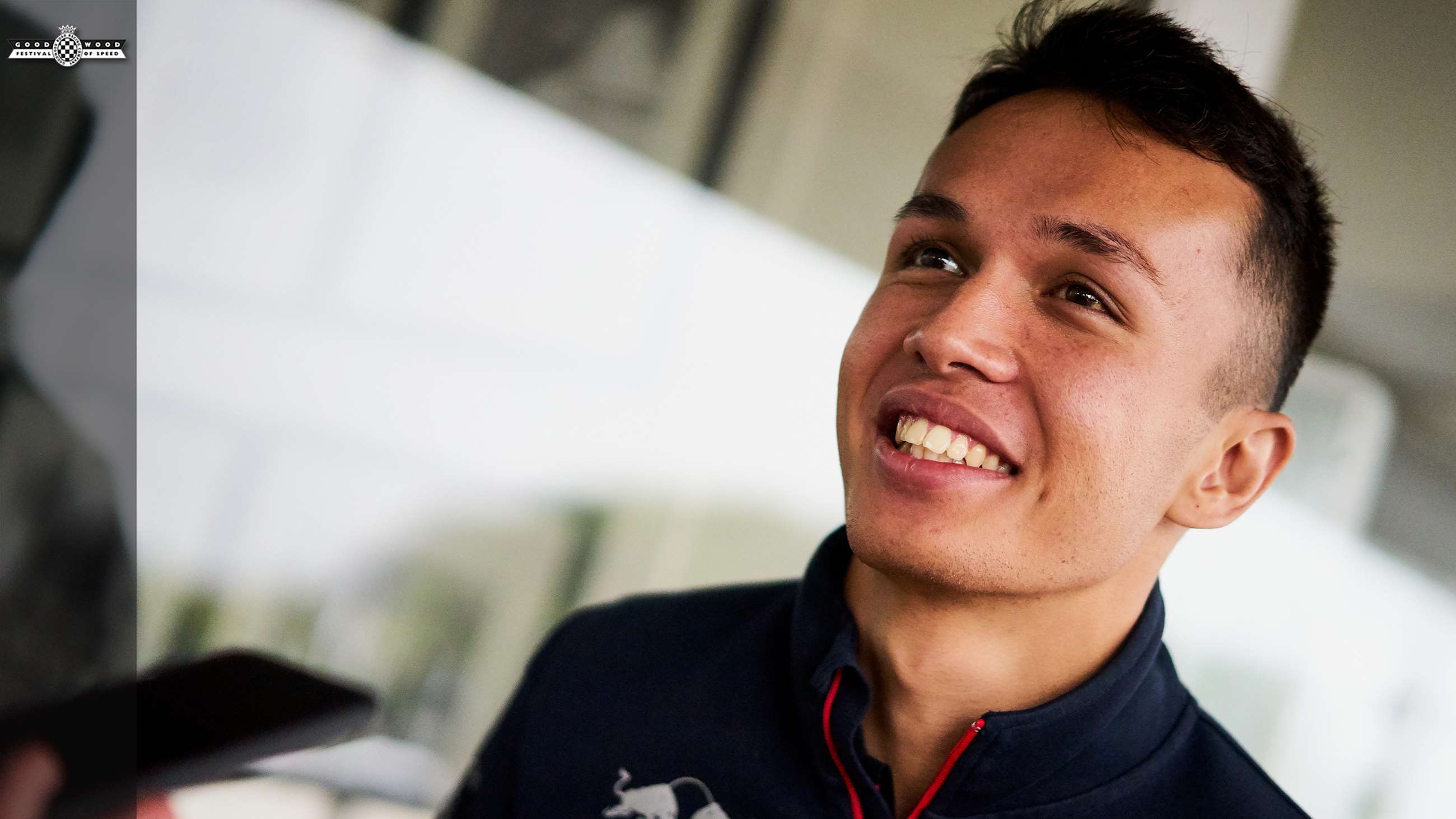 [Video] F1 star Alex Albon drives Honda e at FOS