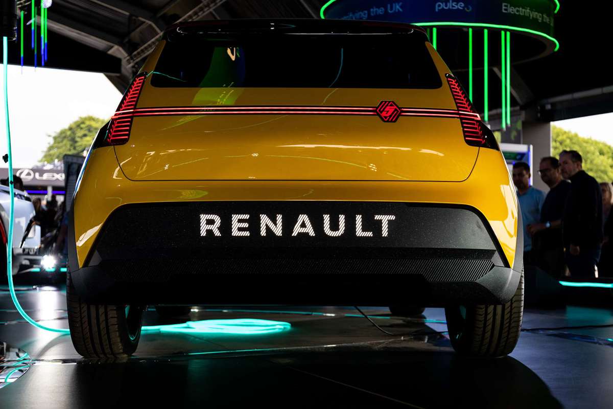 The Renault 5 EV still looks like great fun | GRR
