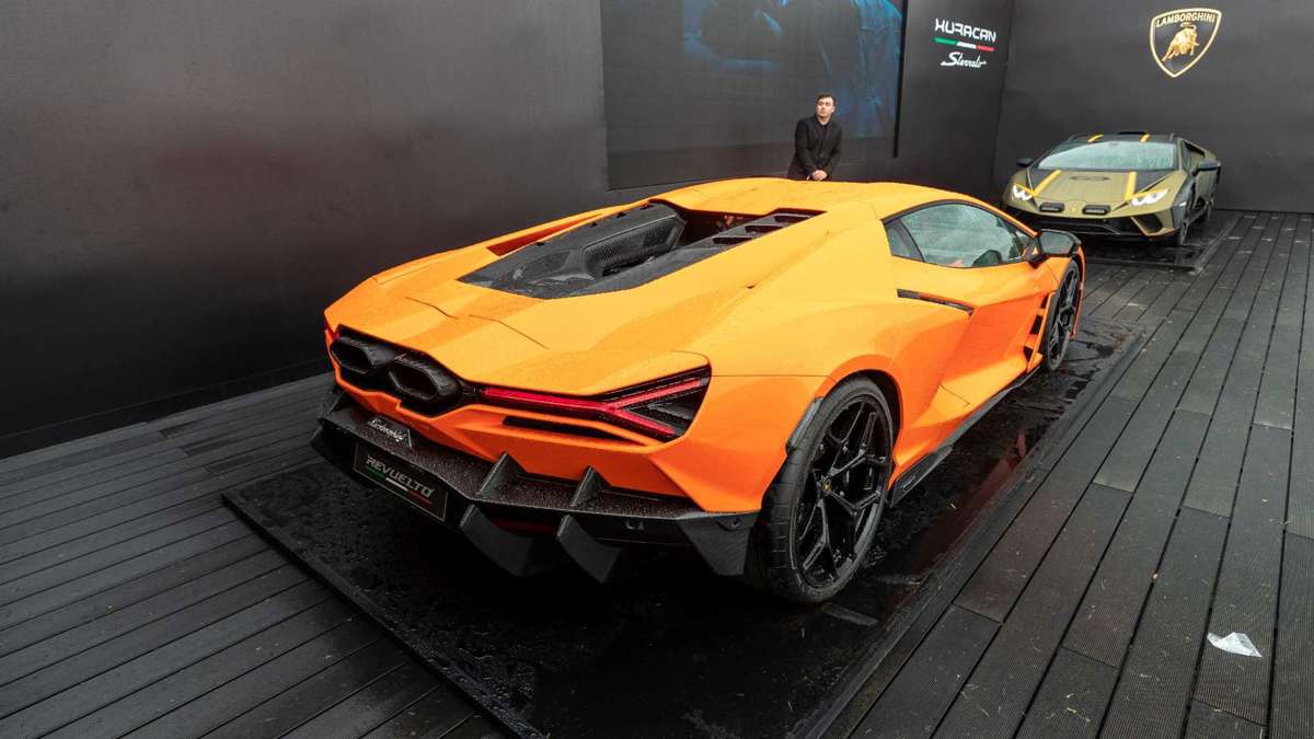 Most Powerful Lamborghini Ever - Revuelto 