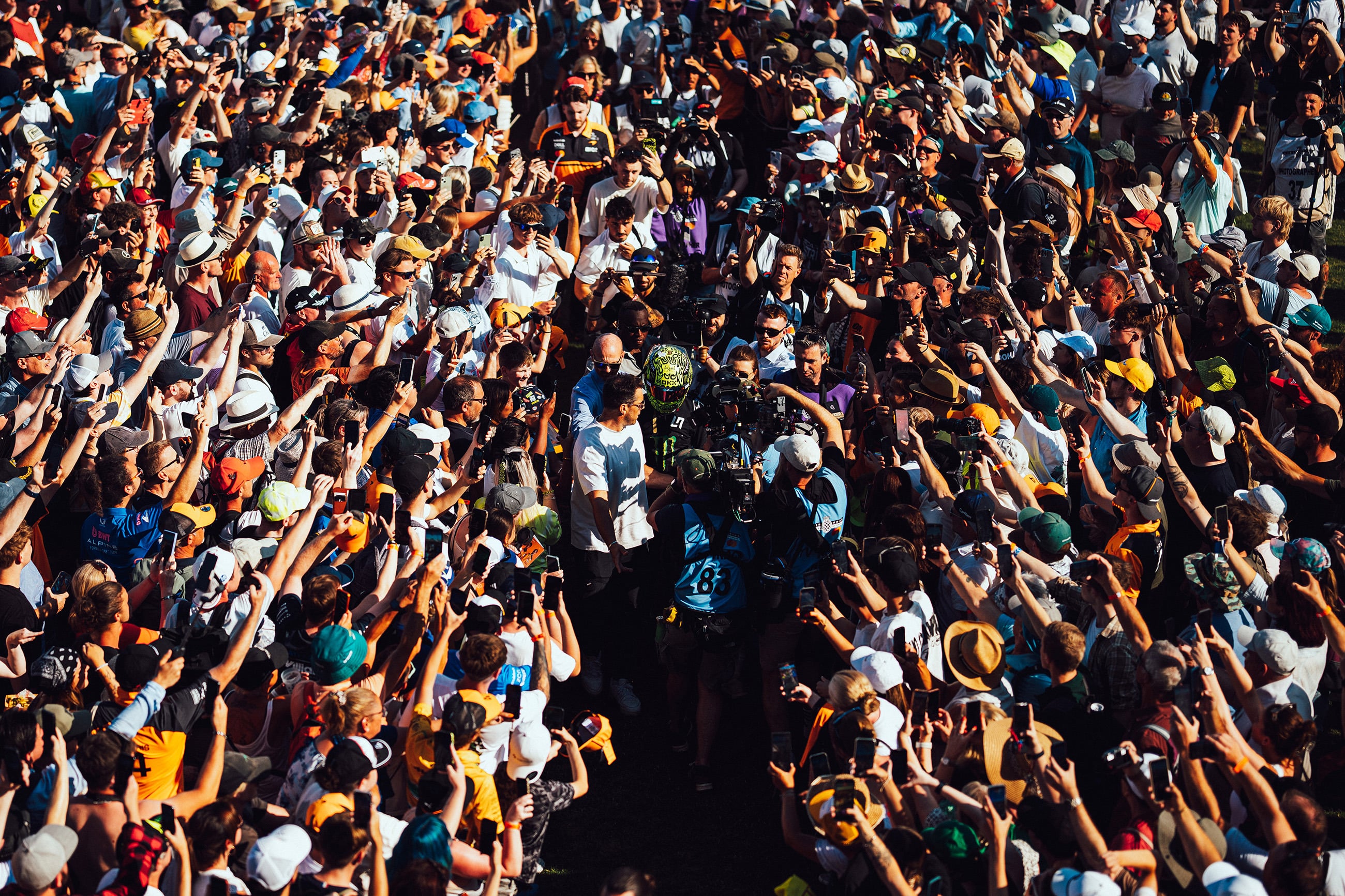 Monster Balcony Moment 18.jpg