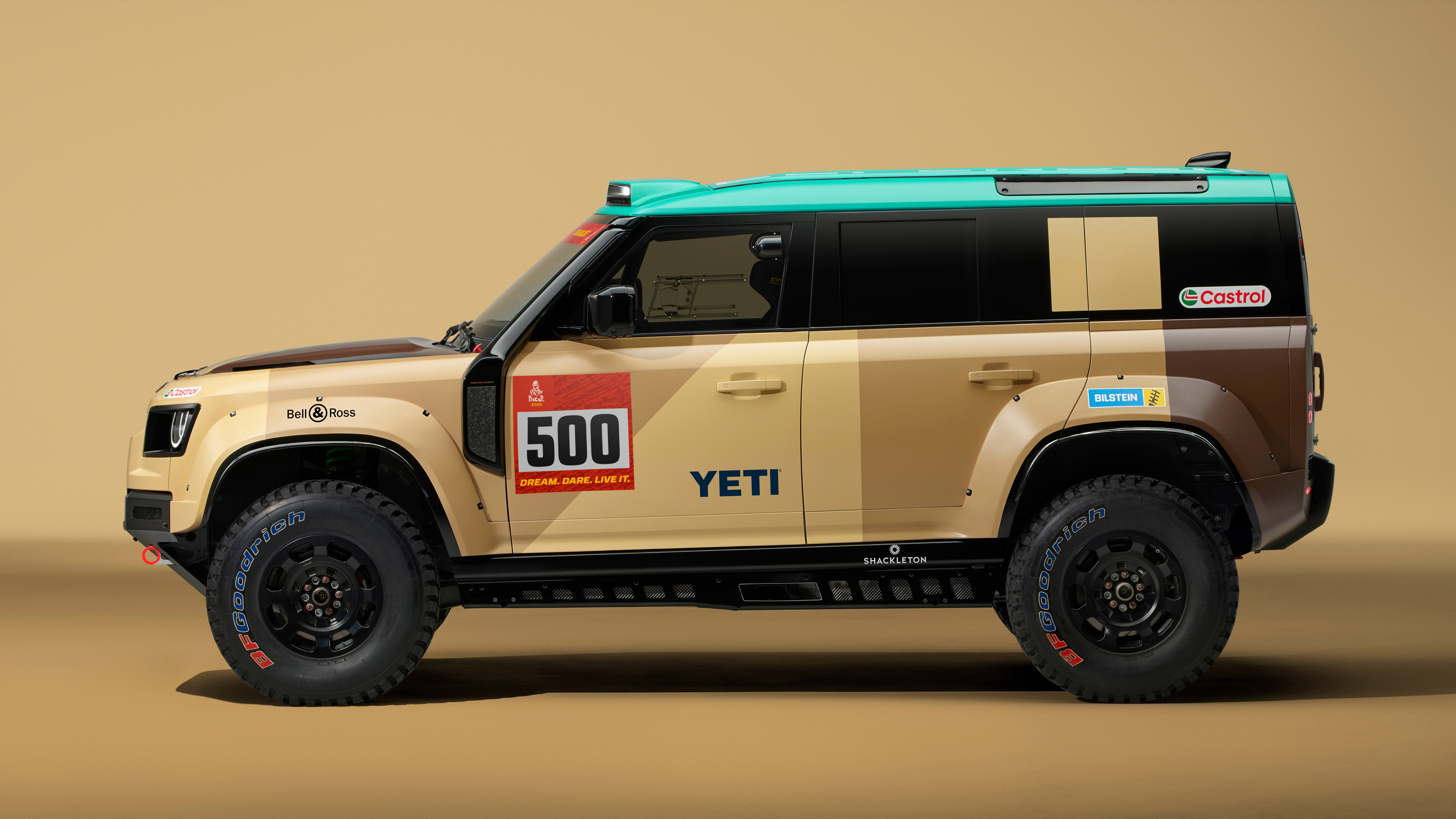 jlr defender D7X-R side profile copy.jpg