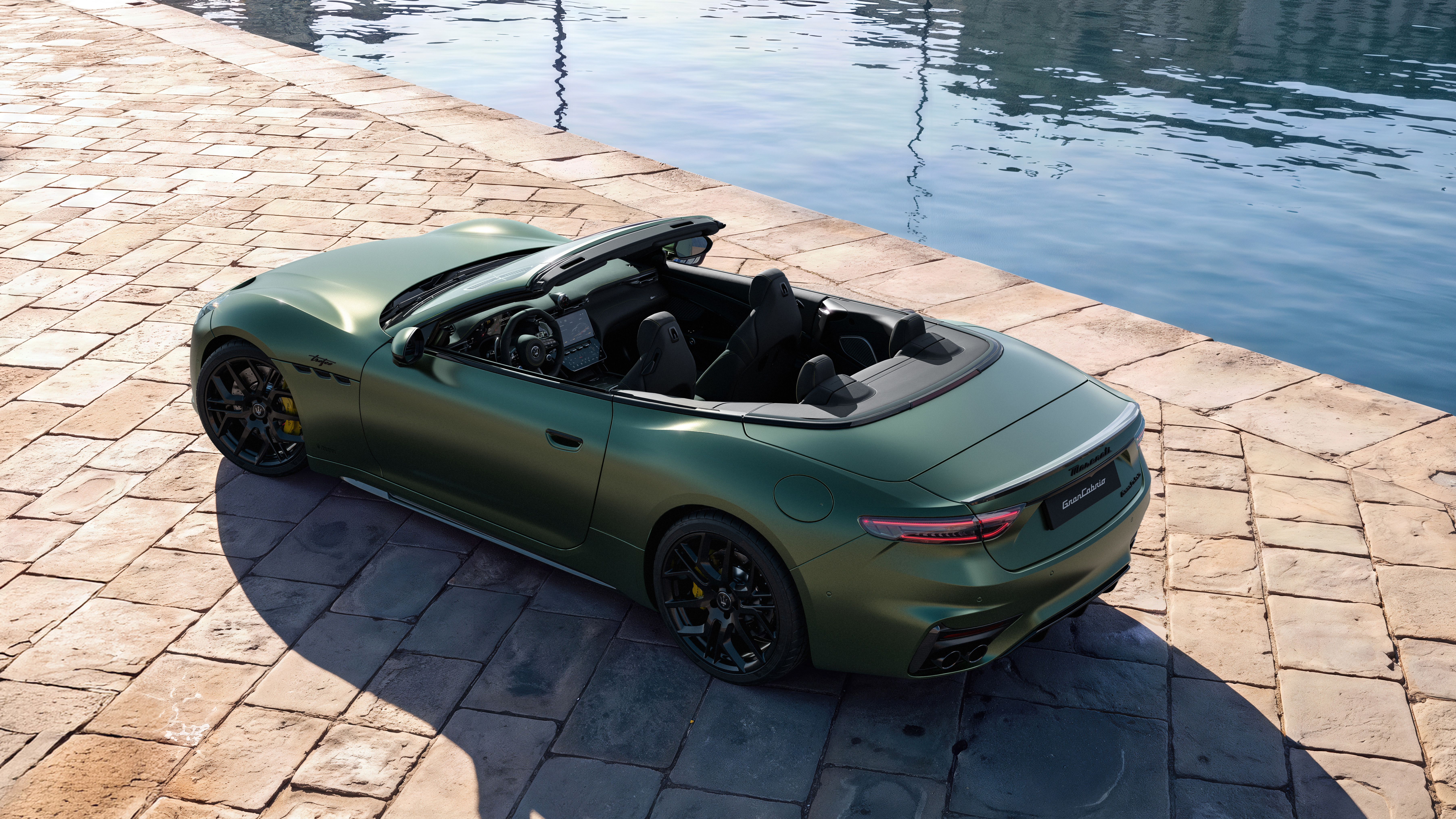 maserati-grancabrio copy.jpg