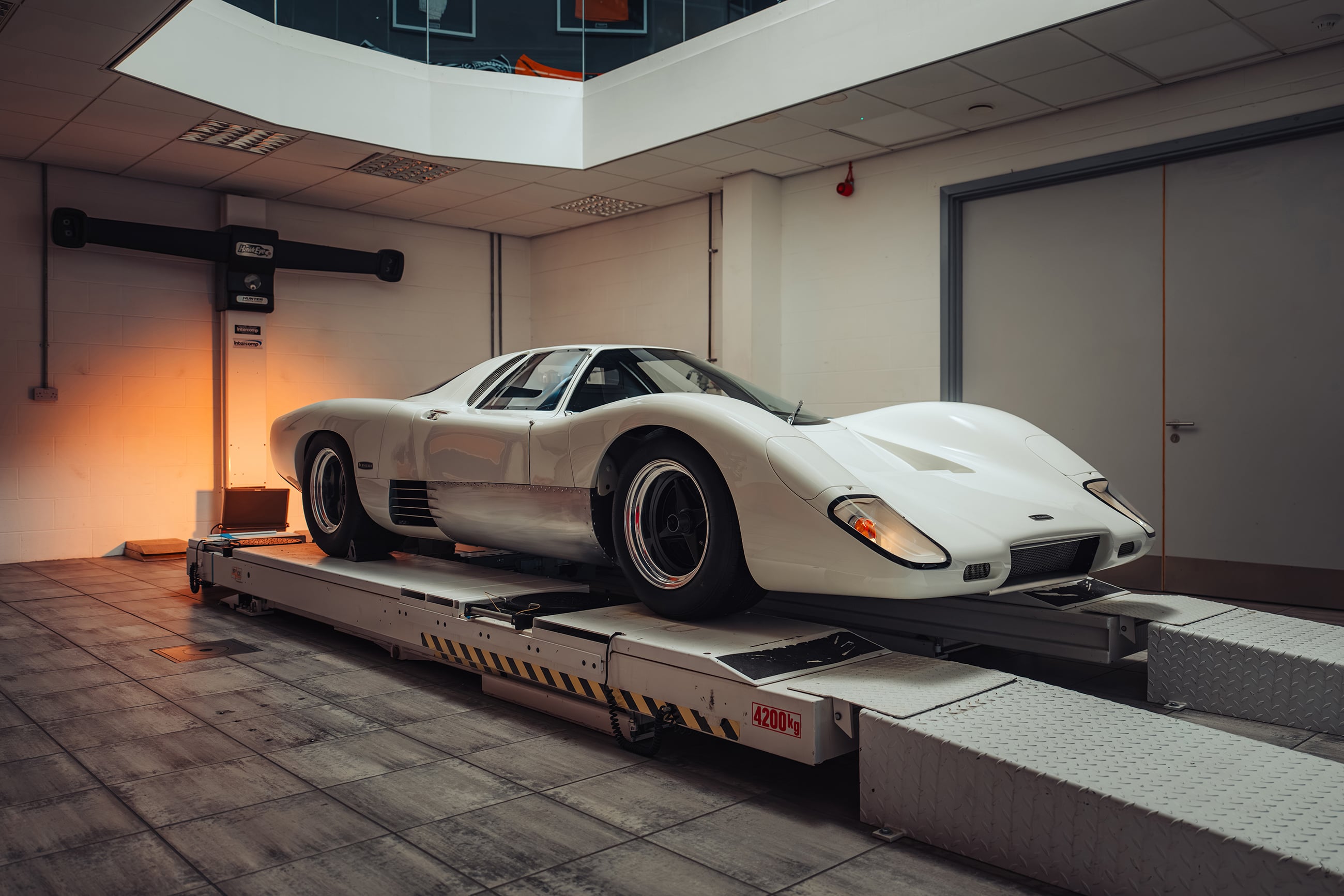 mclaren M6GT FOS 13.jpg