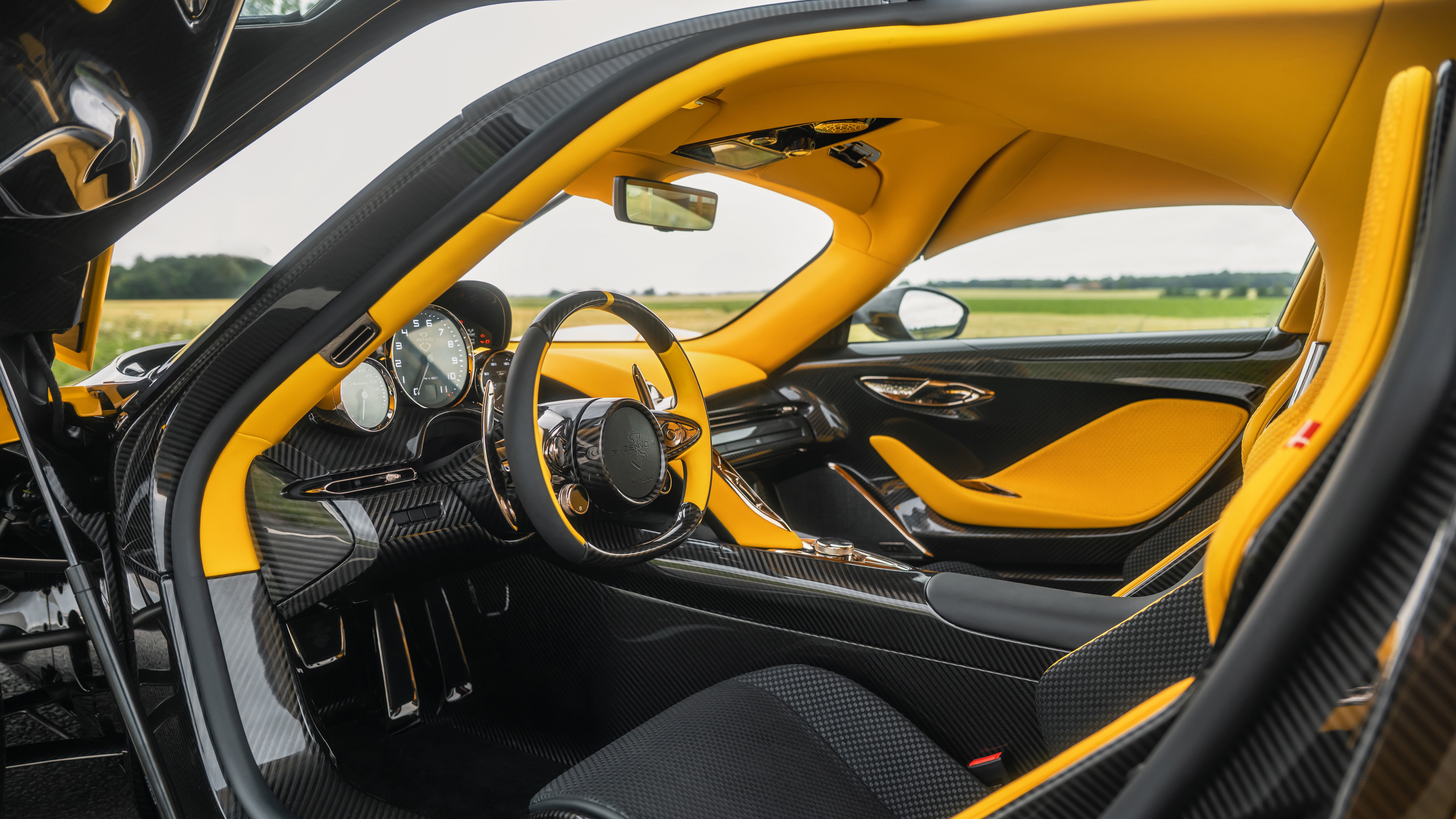 Zenvo Aurora Tur - 2 copy.jpg