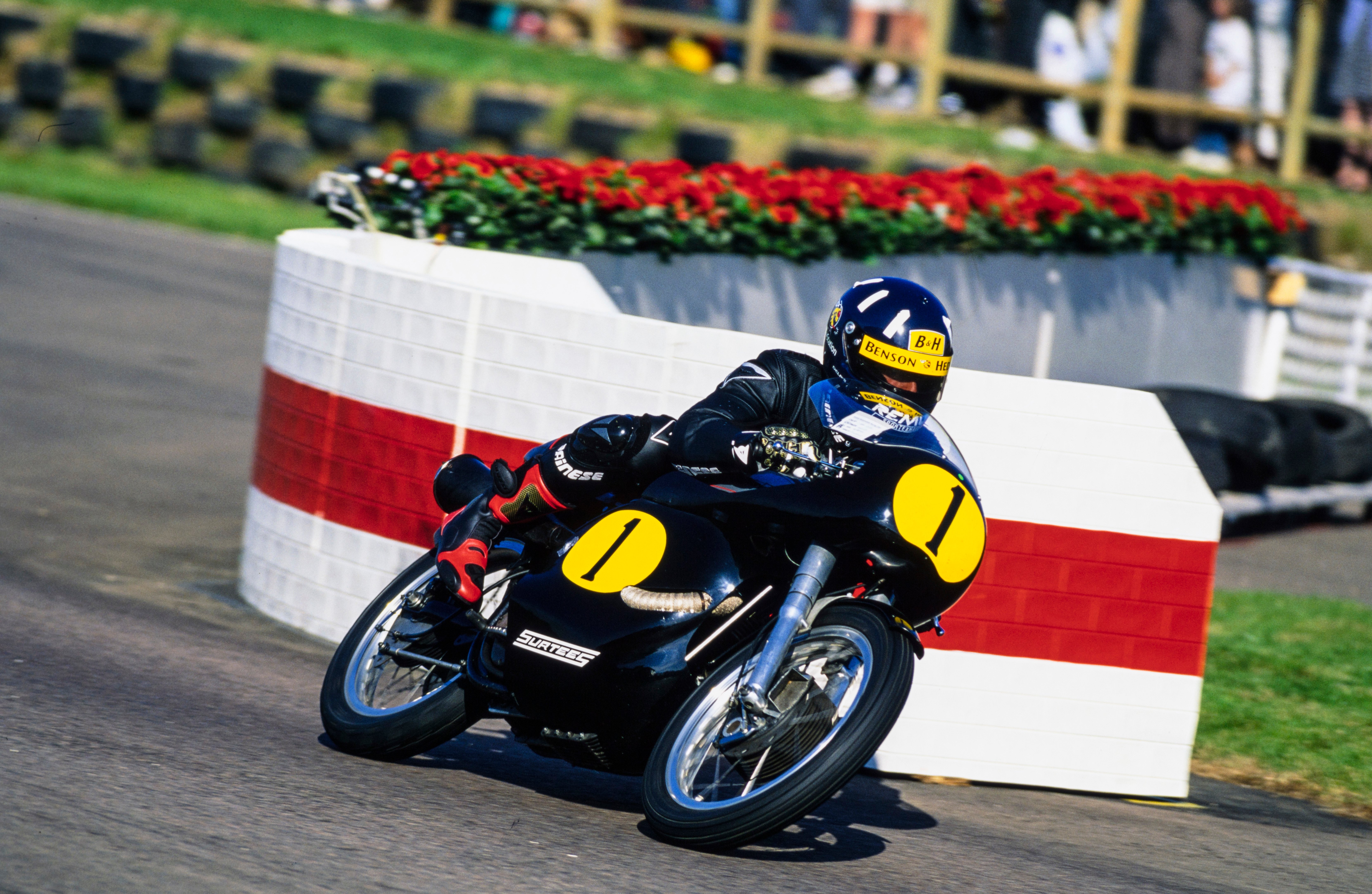 At the inaugural Goodwood Revival, F1 World Champion Hill raced a Manx Norton in the Lennox Cup, September 1998.
