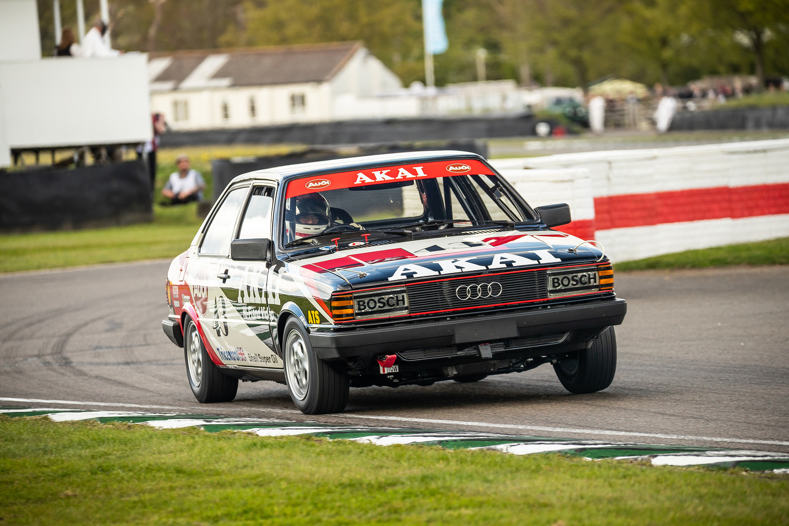 audi 80 83MM ctr01.jpg