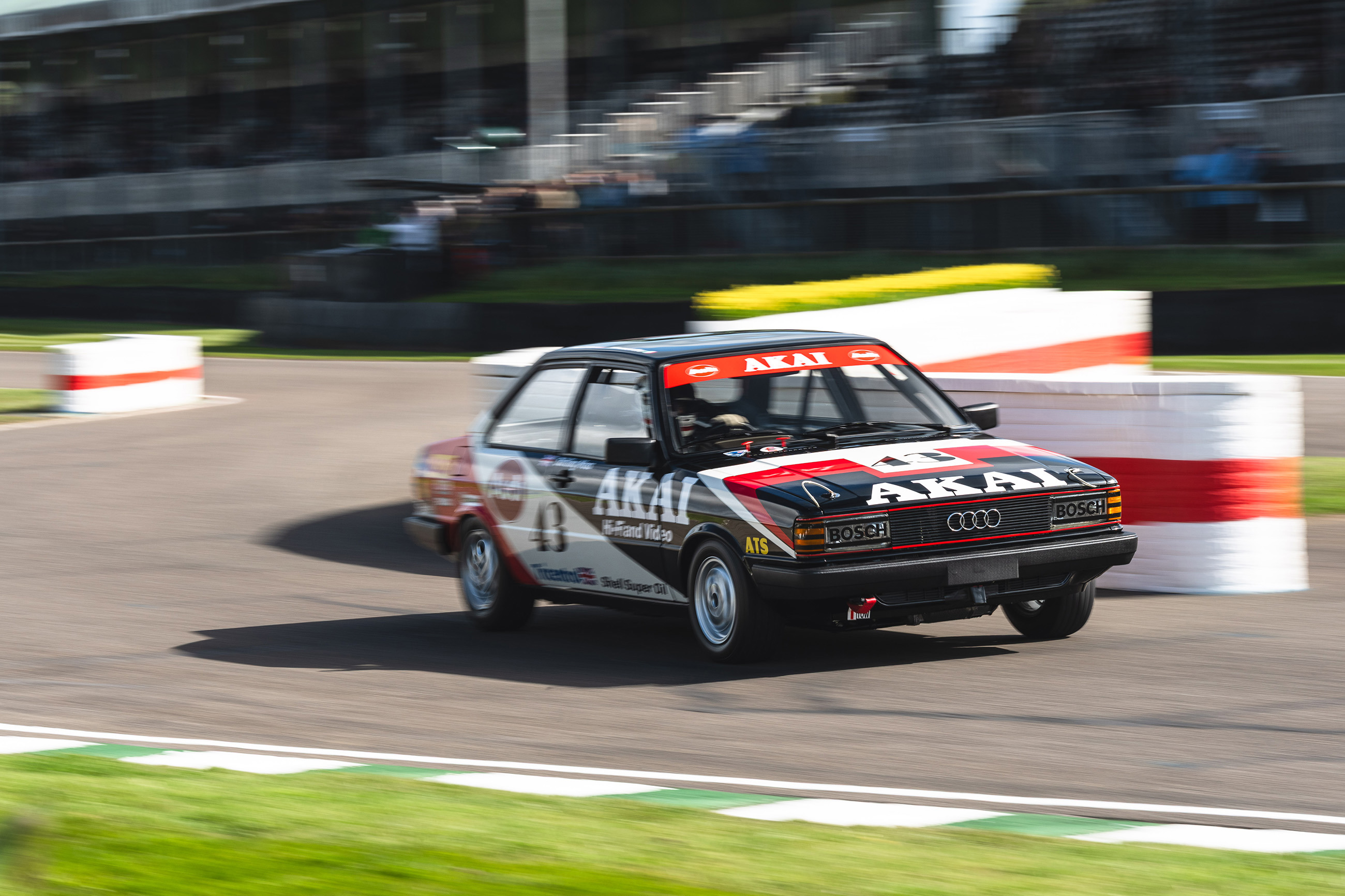 audi 80 83MM ctr04.jpg