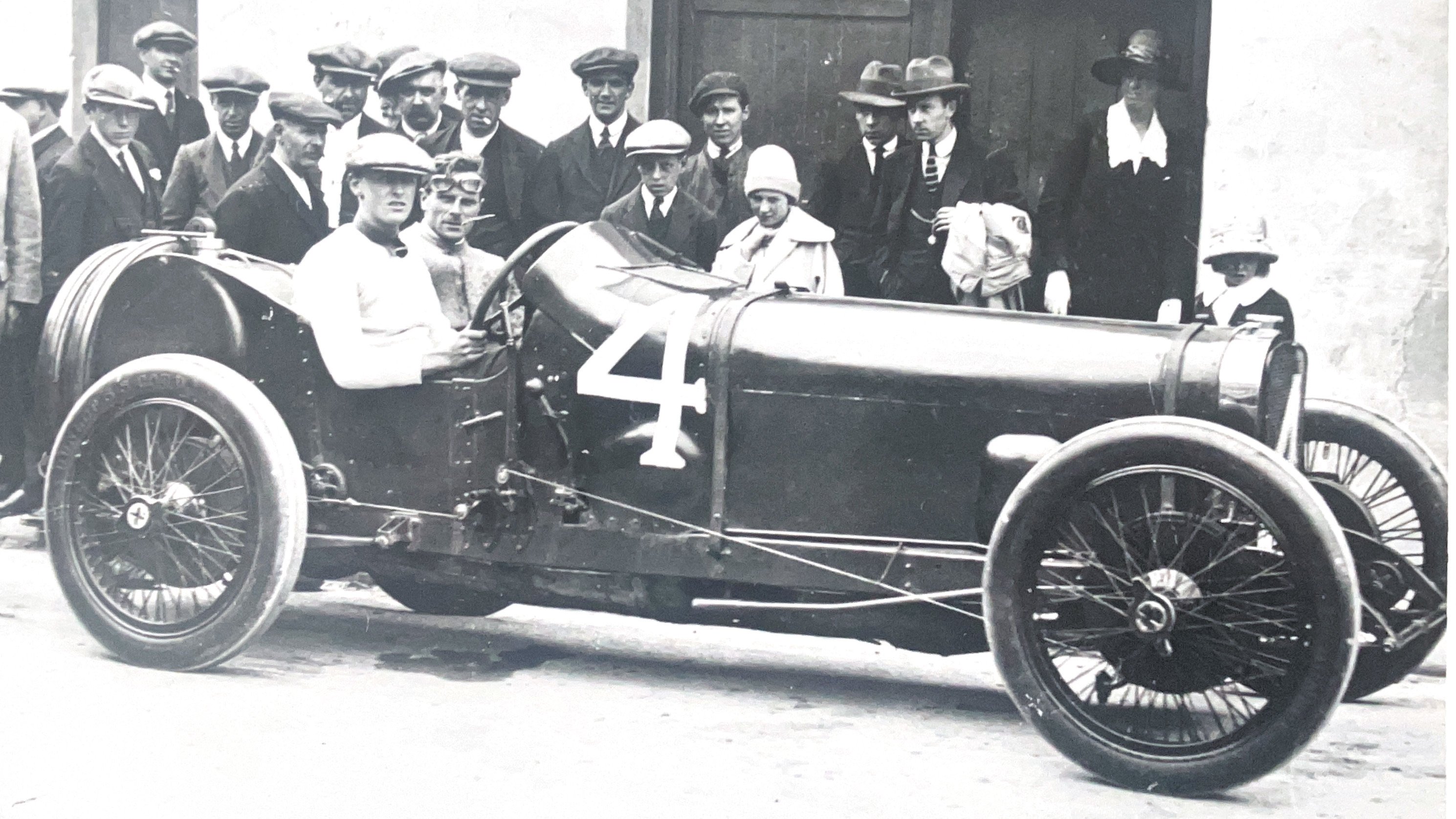Segrave and the Sunbeam ahead of the RAC TT at the Isle of Man, June 1922.