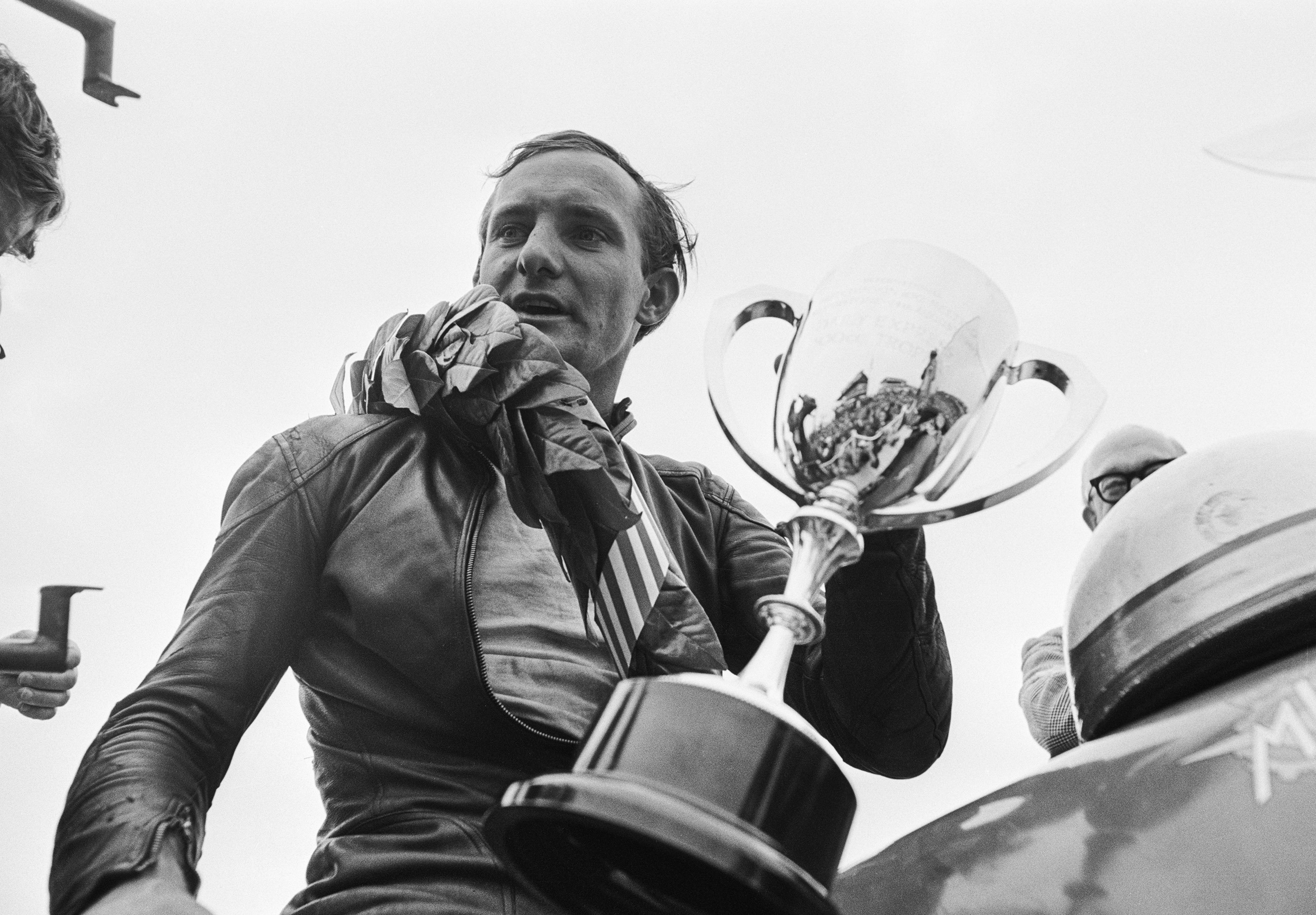 Name behind the race Mike Hailwood 04.jpg