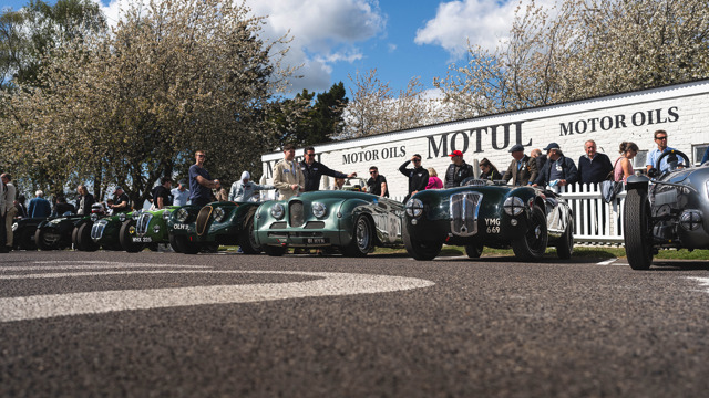 peter collins official practice 01.jpg