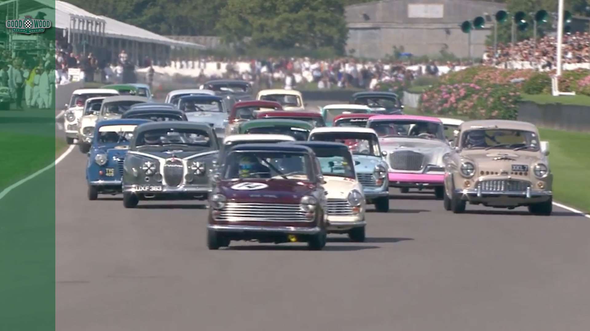 [Video] Austin A35 hits the wall hard
