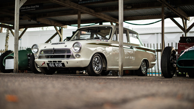 sunday morning rev 25 01.jpg