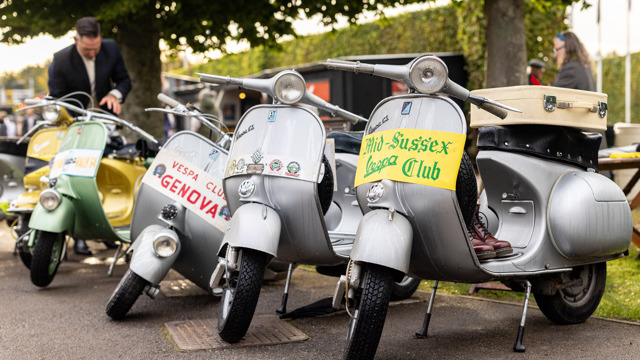 sunday morning rev 25 11.jpg