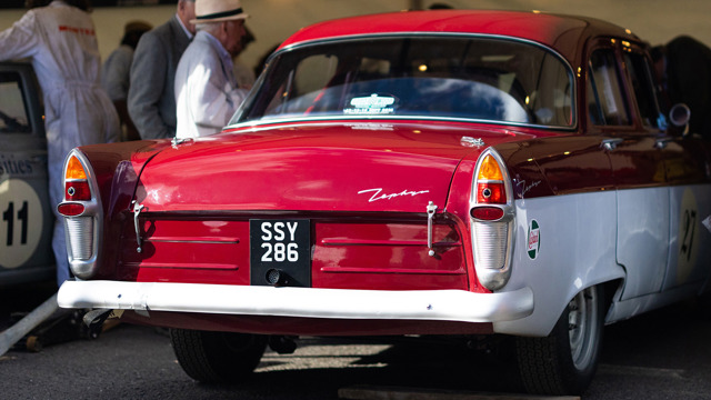 ford zodiac revival ctr toby 06.jpg