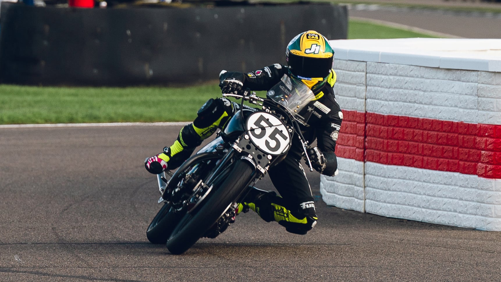 barry sheene race pt 2 JB.jpg