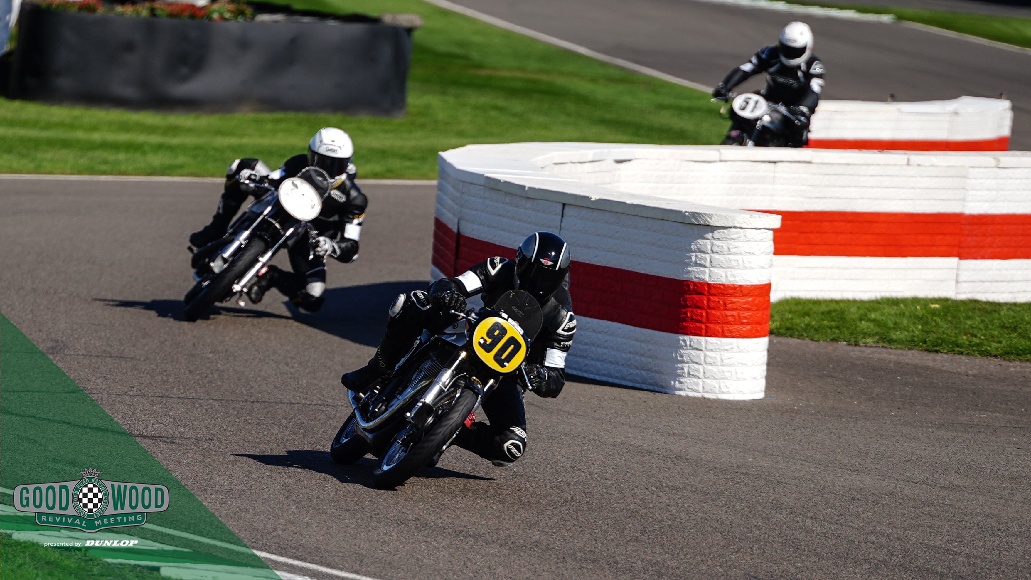 great revival races 2022 barry sheene memorial trophy 6.jpg