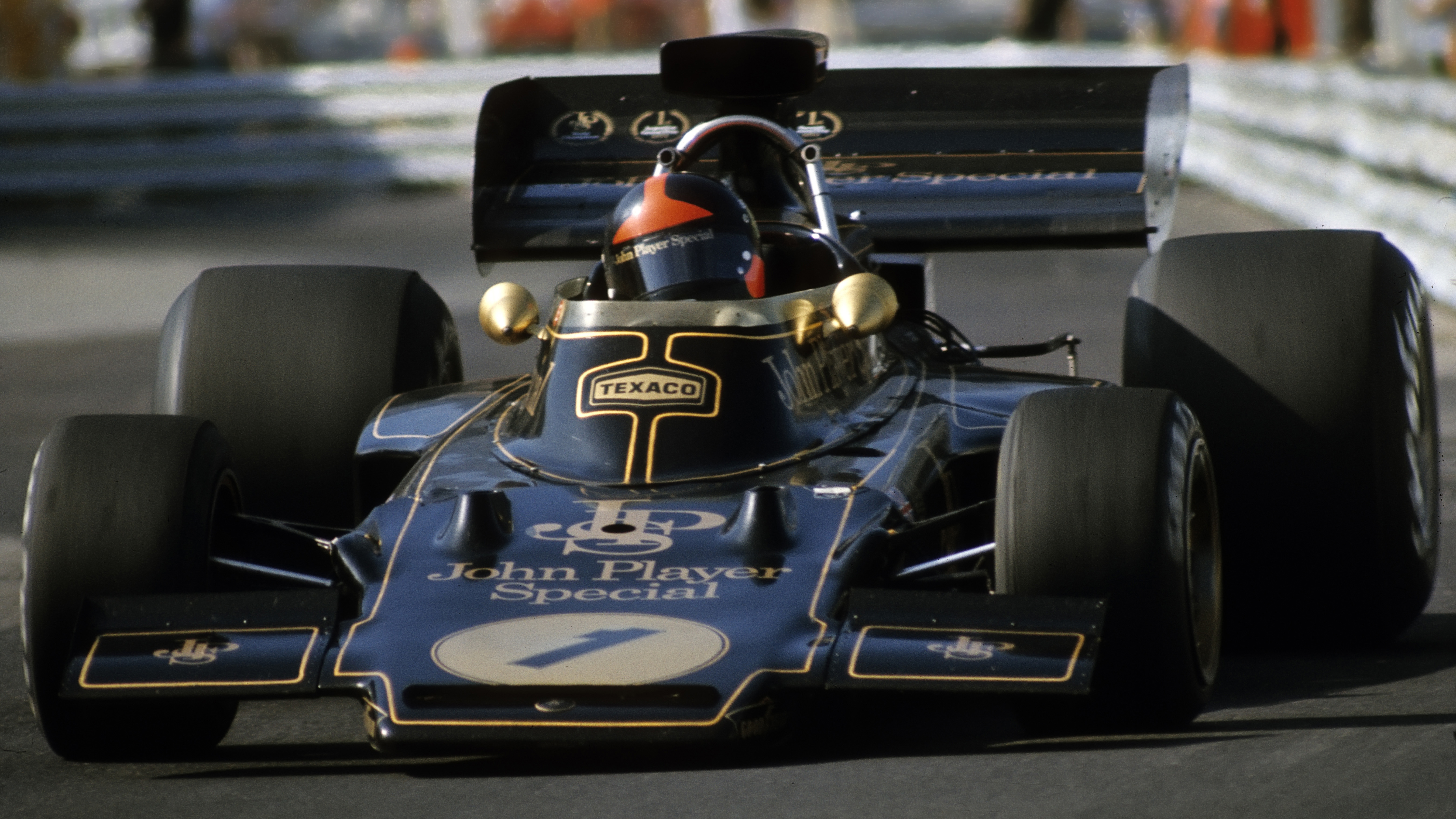 damien drivers constructors split lotus copy.jpg