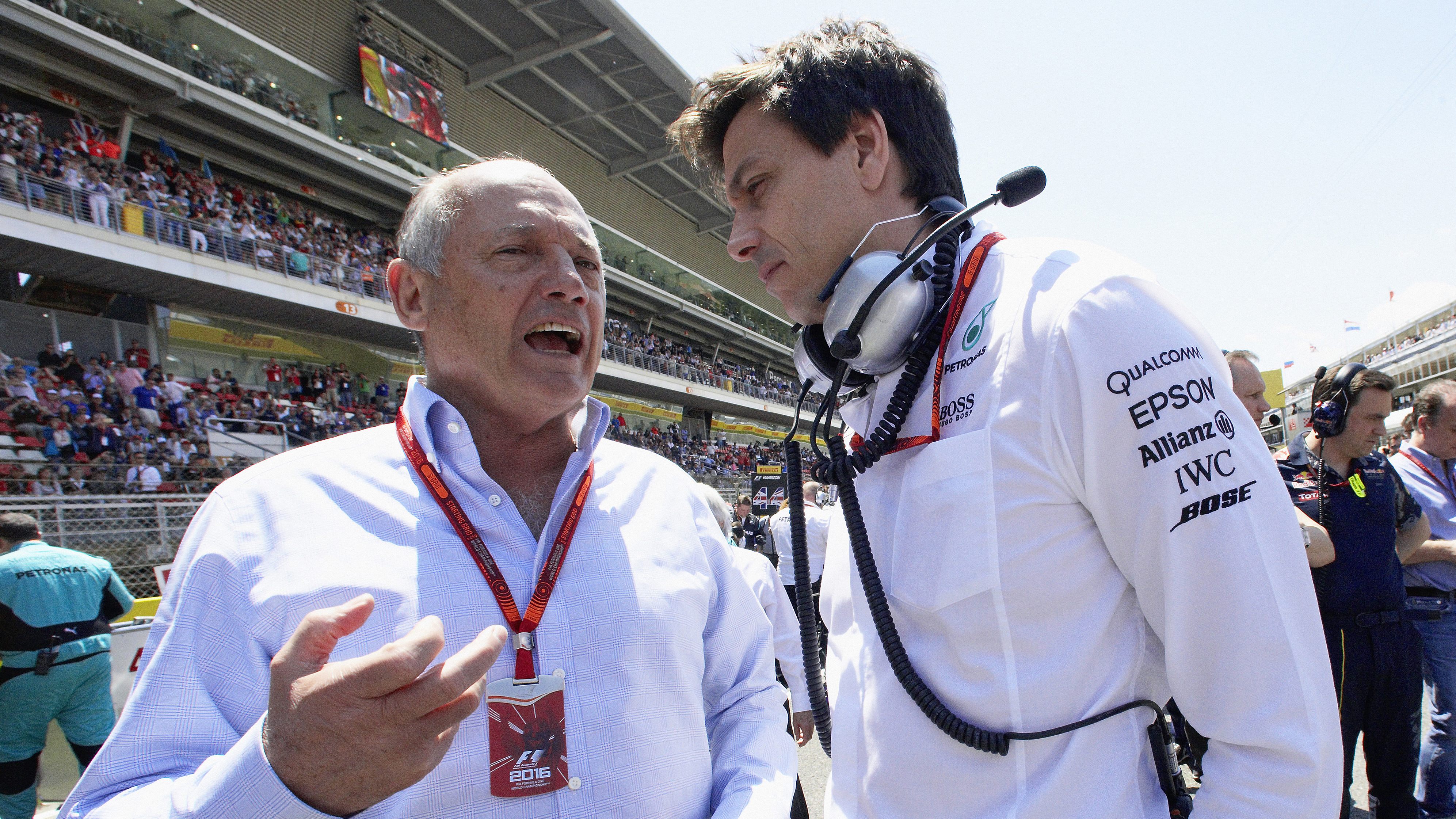 anorak F1 team bosses 2 copy.jpg