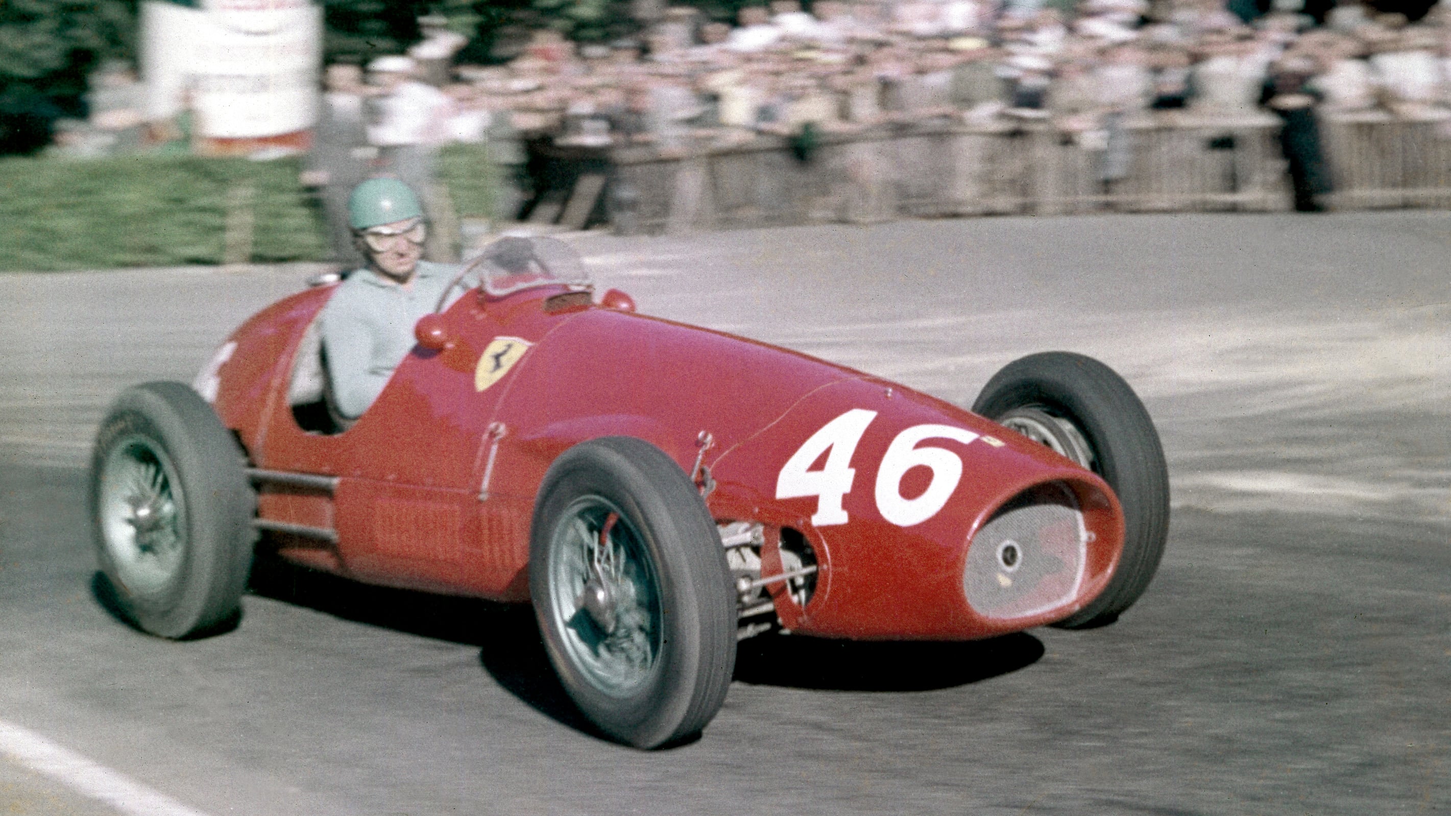 Ascari races his Ferrari 500 to victory at the 1953 Swiss Grand Prix, on his way to retaining the World Championship. It proved to be his final win.