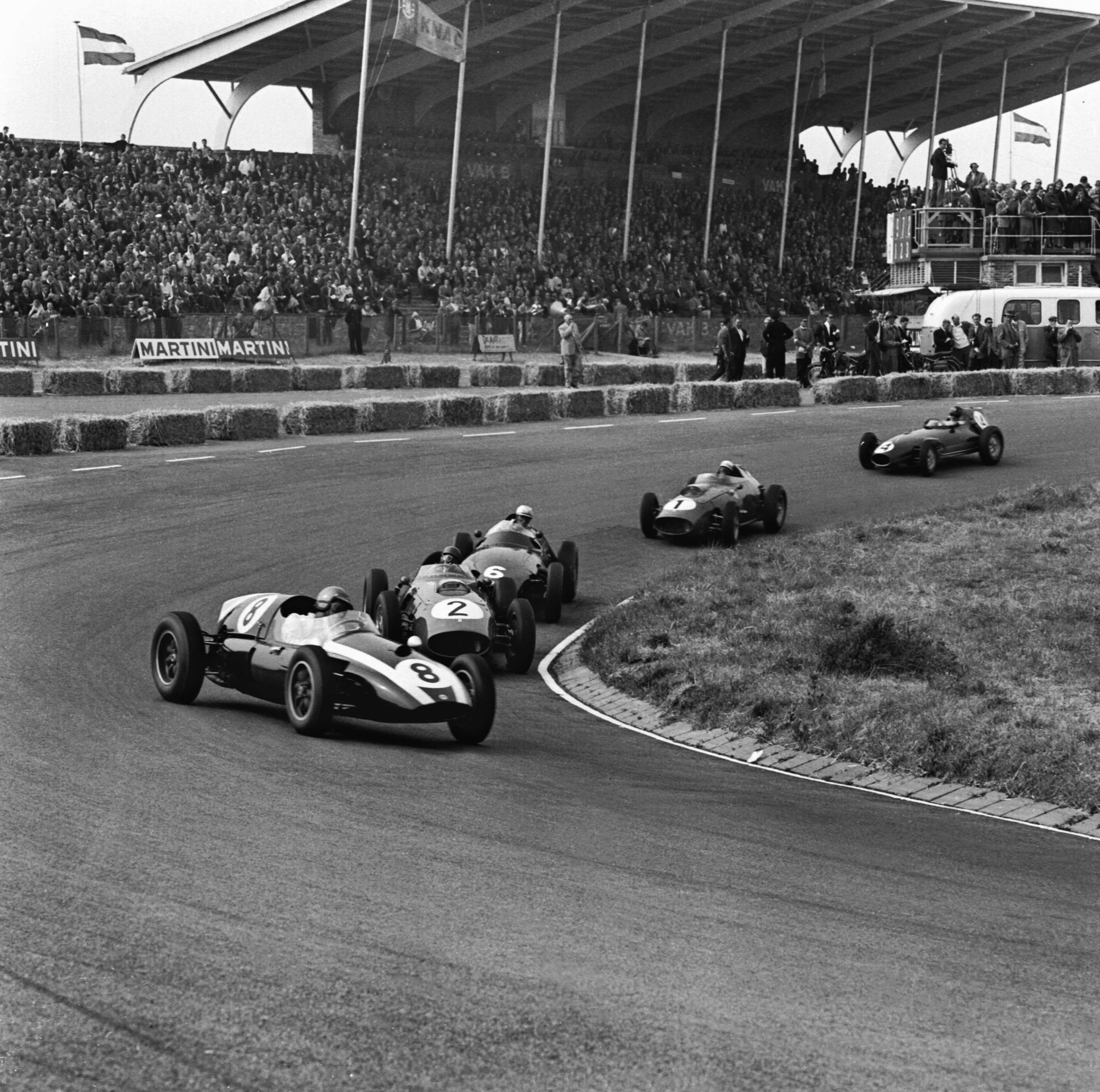 Formula 1 1957, part 2 How the future of F1 was written and its past