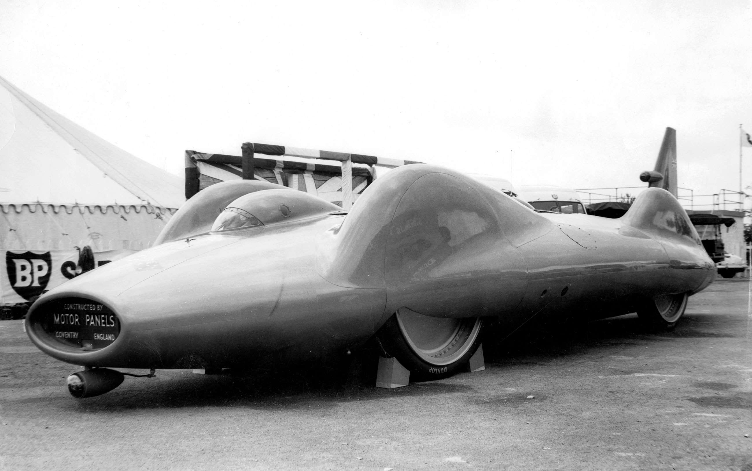 The nine coolest Land Speed Record cars (List) GRR