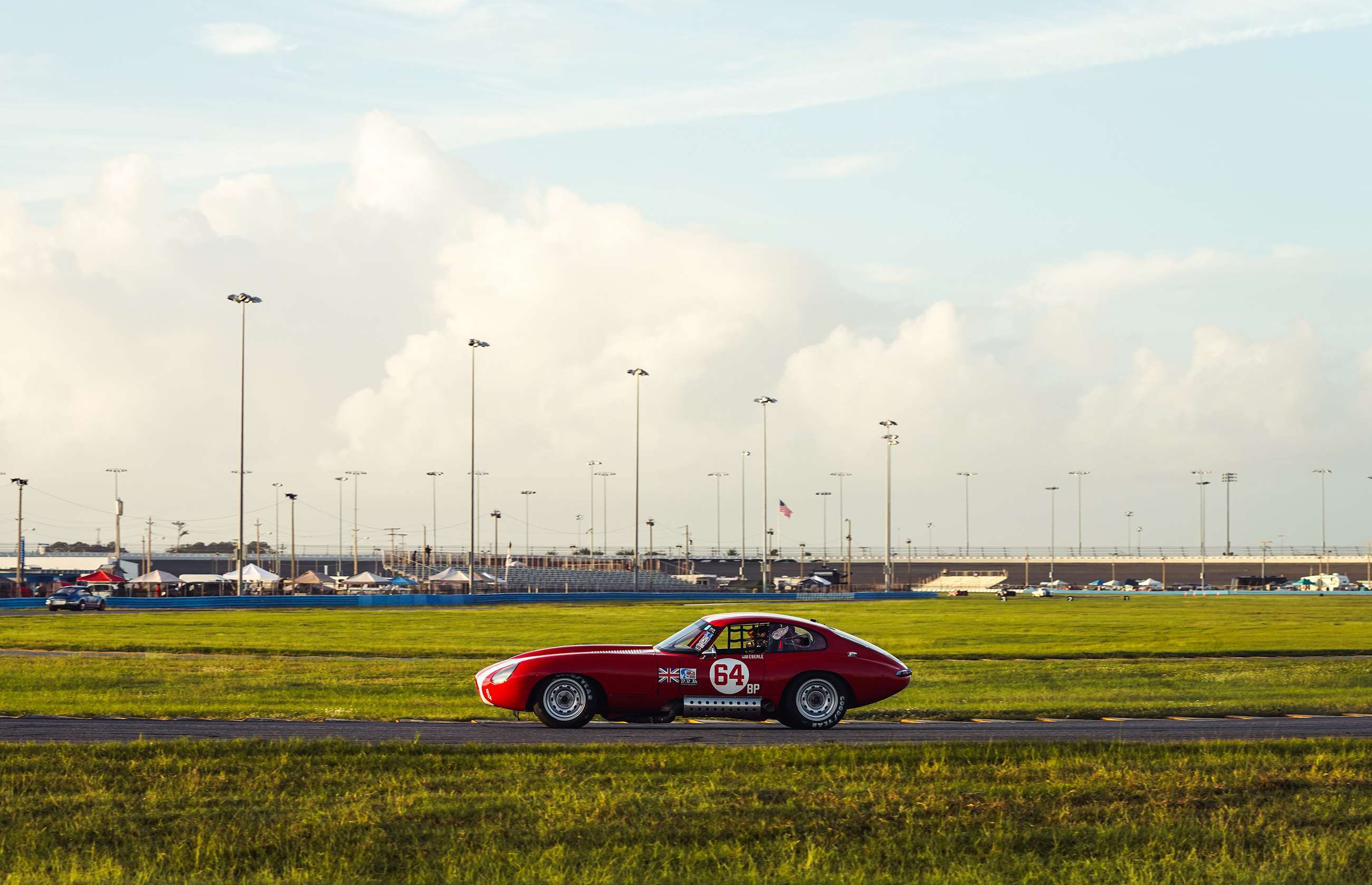 Sunrise makes racing cars look like art | GRR