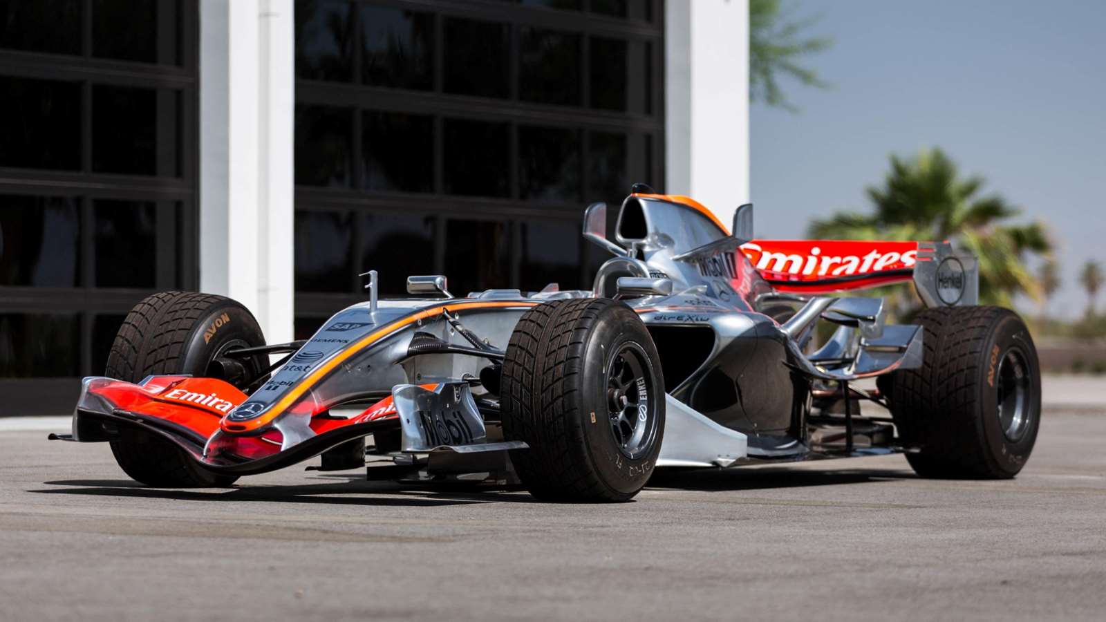 Kimi Räikkönen’s McLaren MP4/21 up for sale with Bonhams