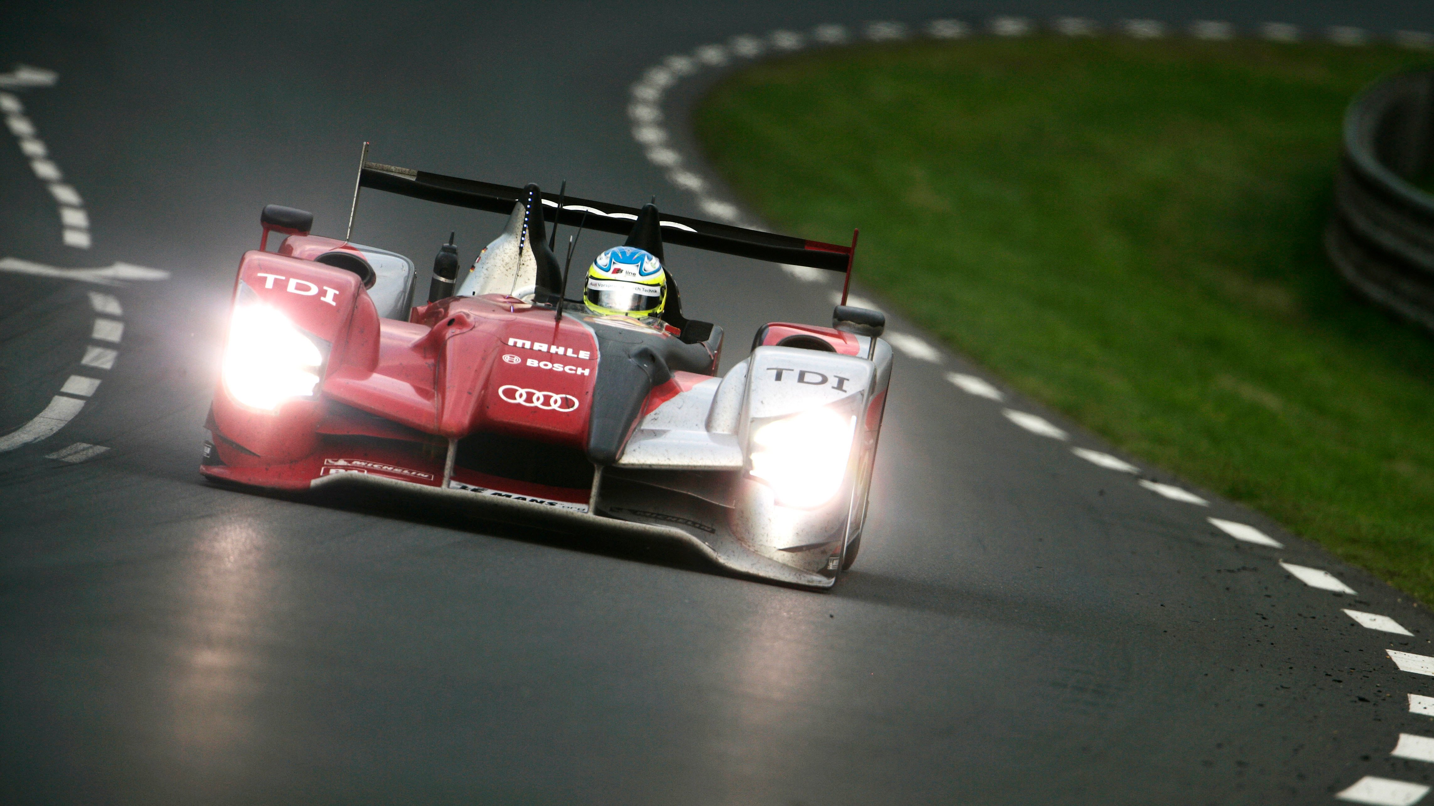 audi vs peugeot 2010 copy.jpg