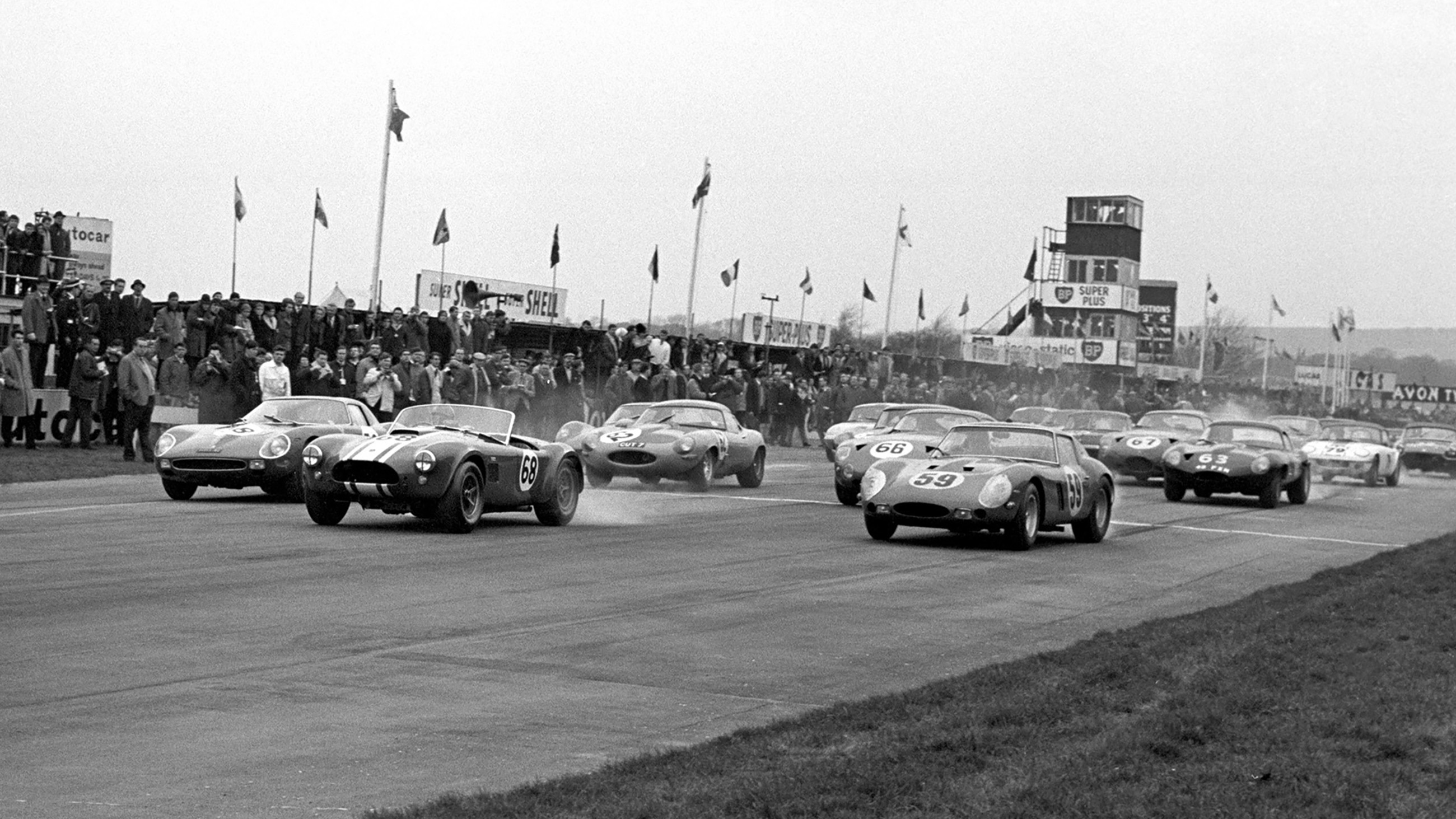 The start of 1964 RAC Tourist Trophy on 29th August at Goodwood