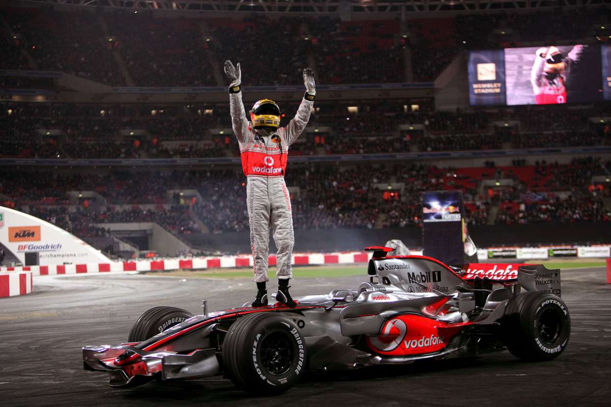 Lewis Hamilton knighted in New Year Honours list | GRR