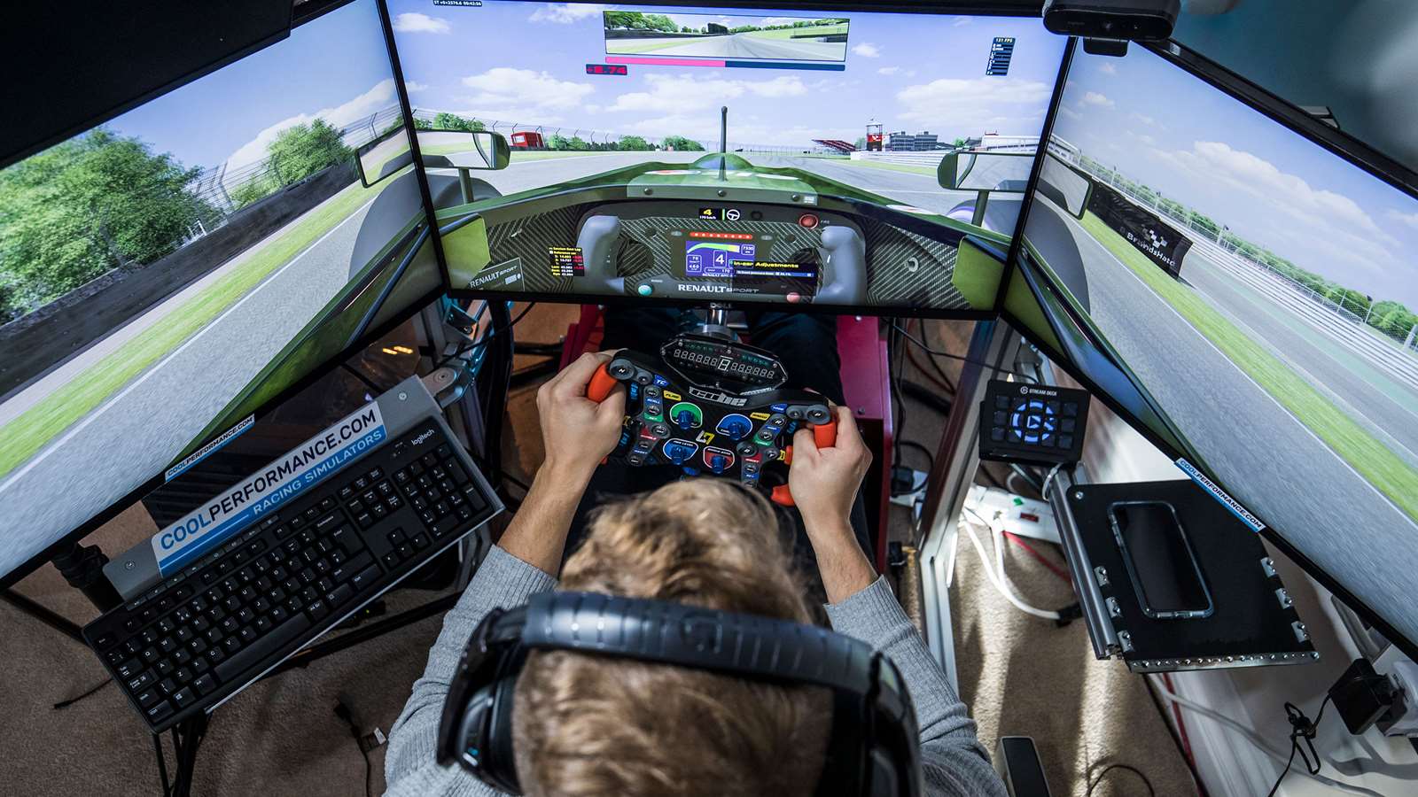 Best Racing Simulator Cockpits: Get Yer Race On