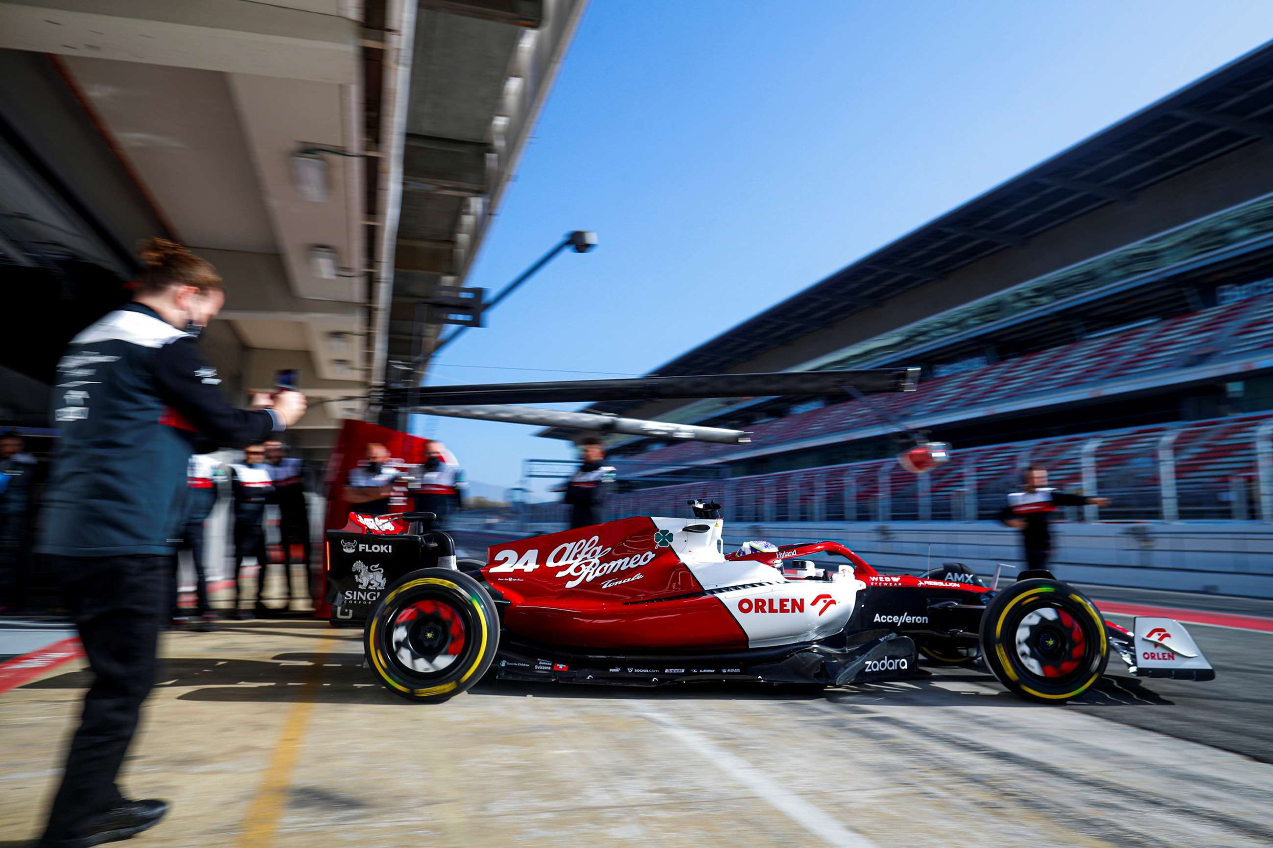 [Gallery] The new Alfa Romeo C42 2022 F1 car | GRR