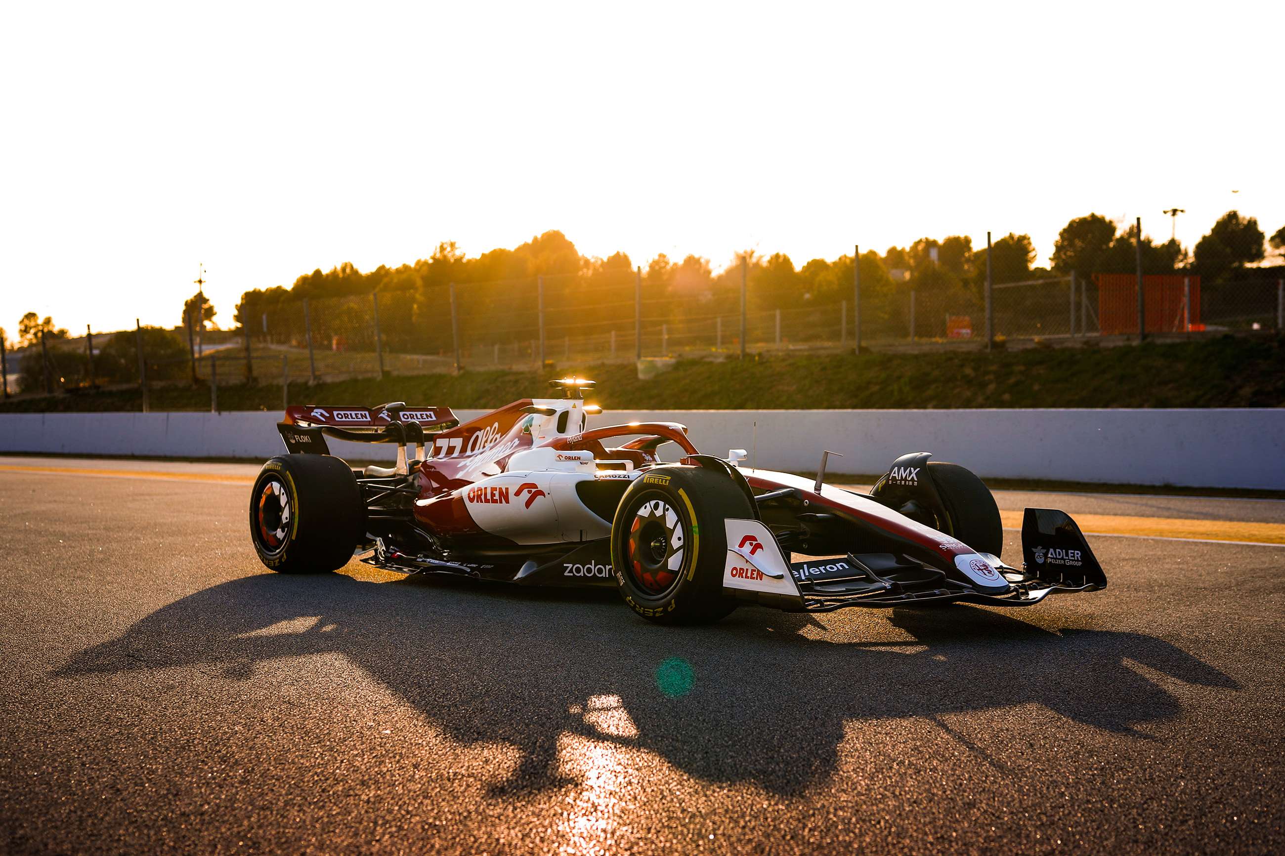 [Gallery] The new Alfa Romeo C42 2022 F1 car | GRR
