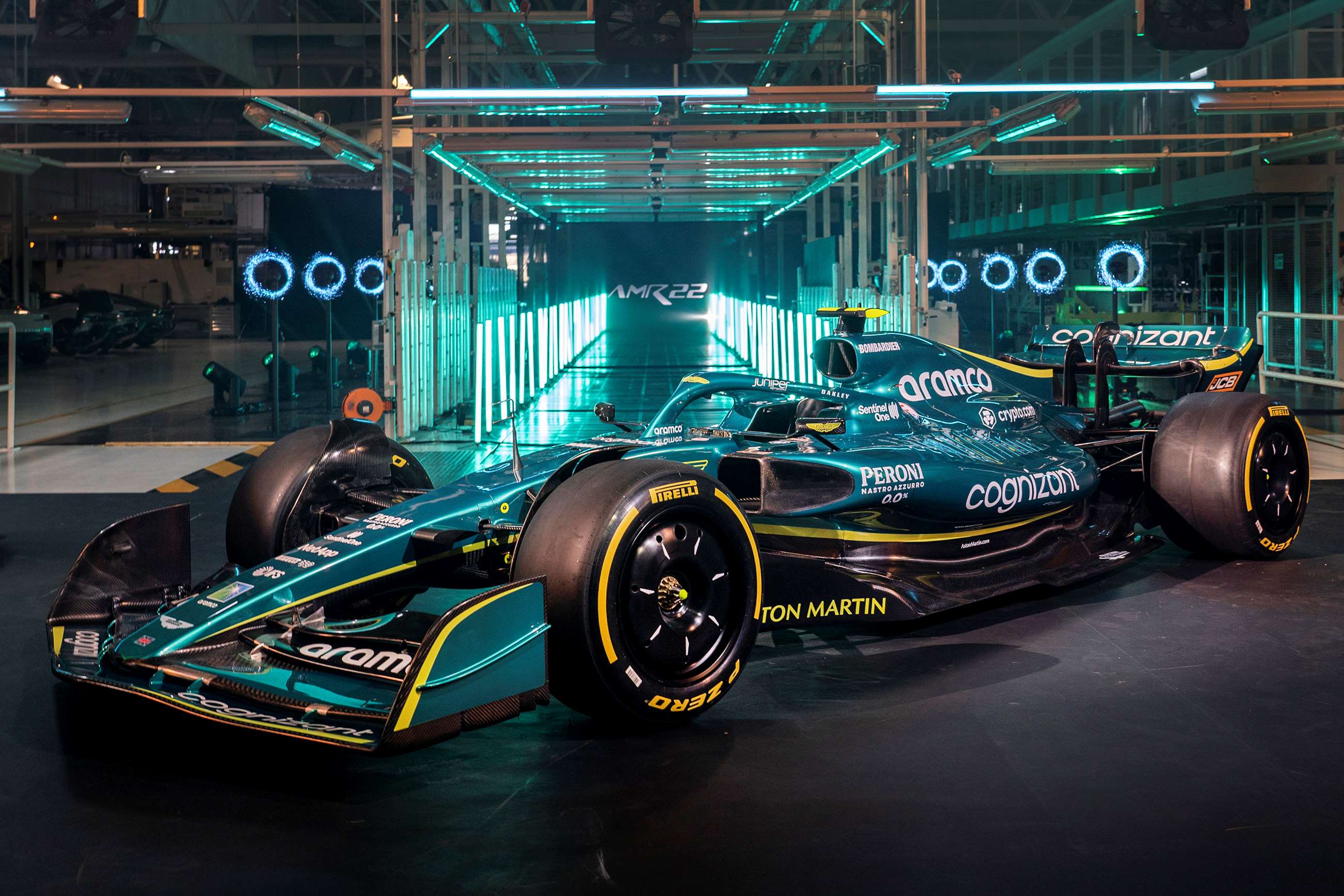 [Gallery] Aston Martin AMR22 2022 F1 car GRR