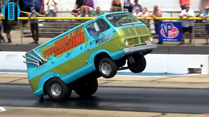 [Video] Utterly ludicrous drag monsters threaten to take off | GRR