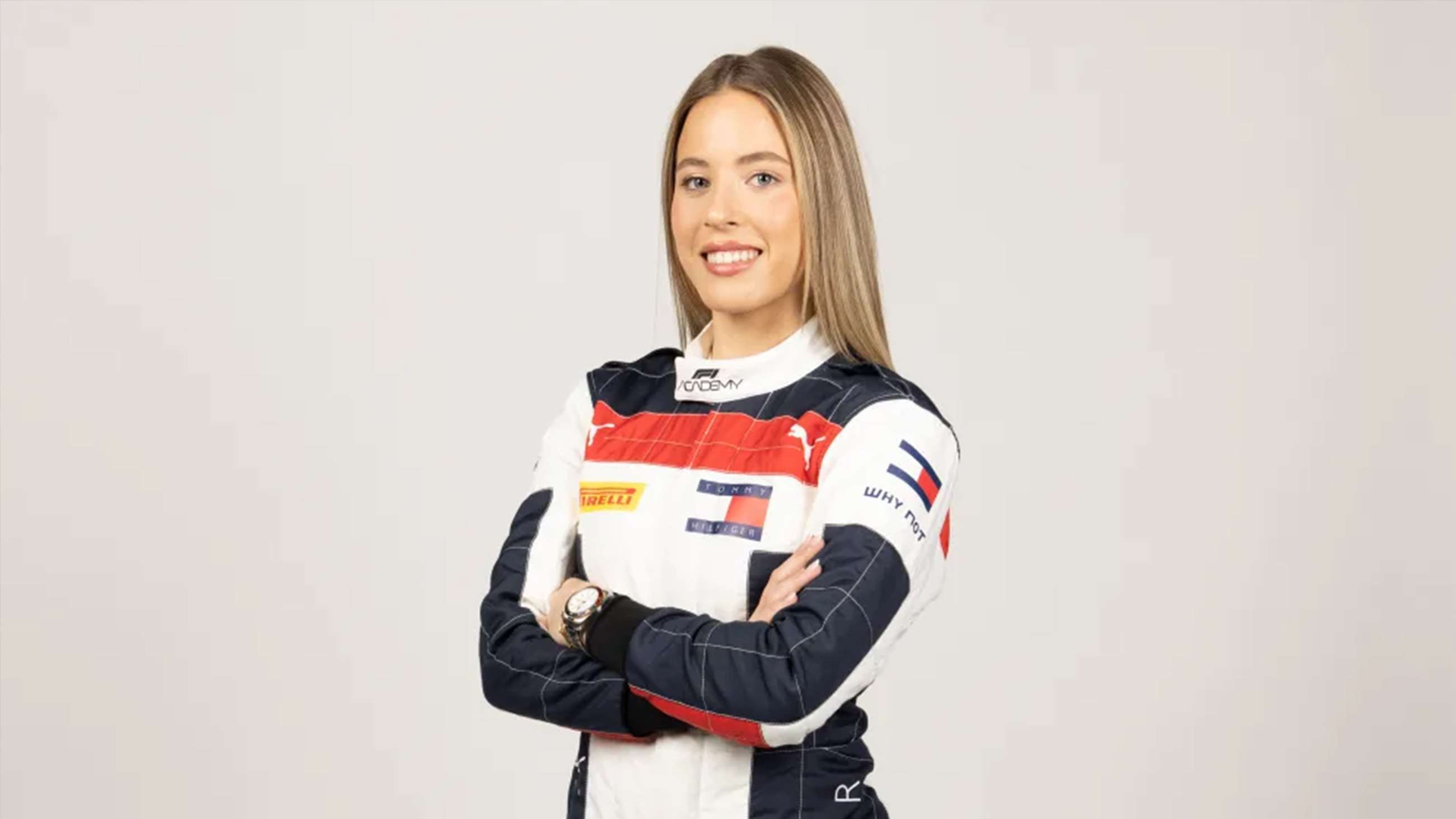 Nerea Marti F1 Academy con Tommy Hilfiger. Fuente: F1 Academy