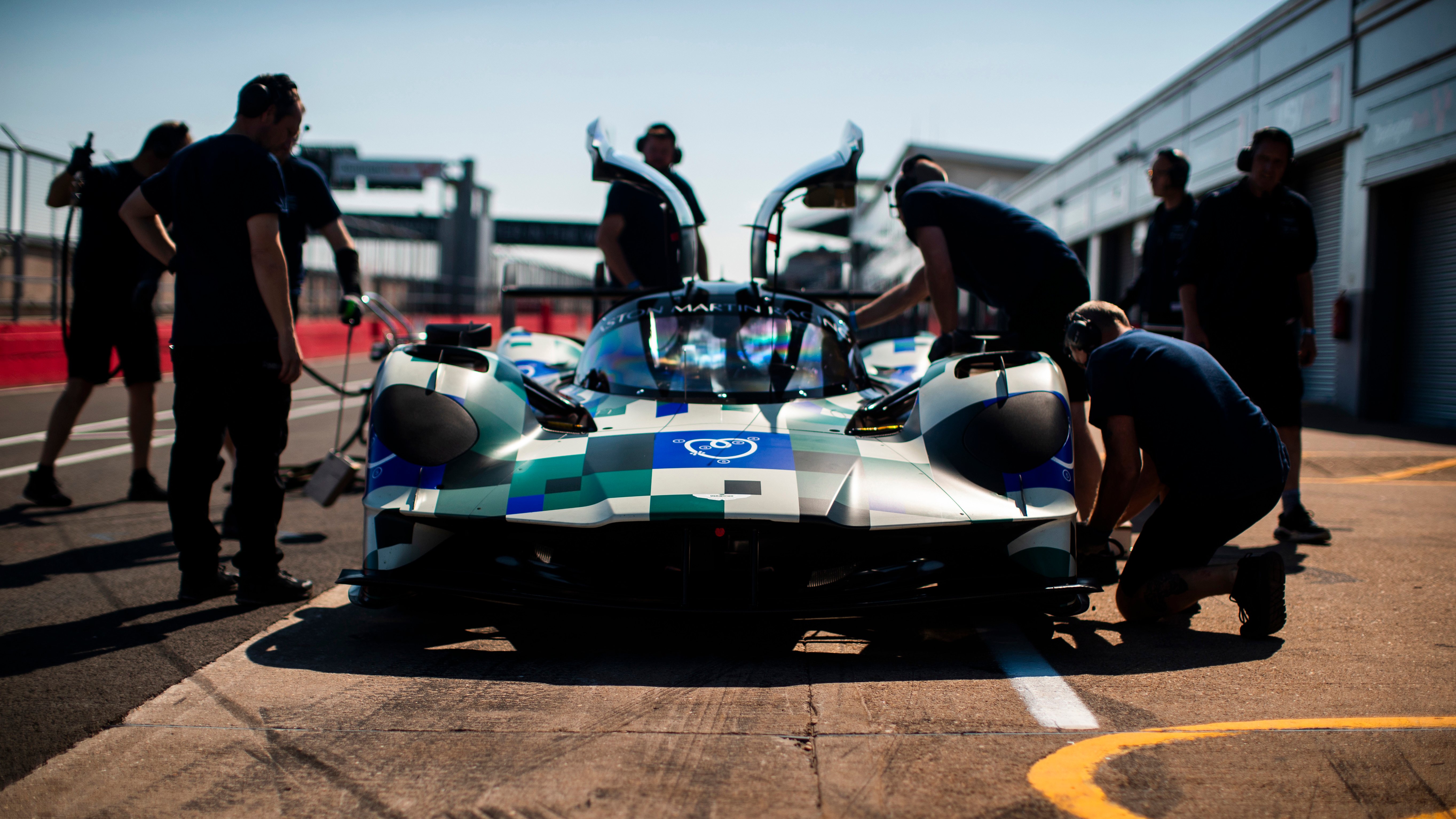 Lmh Prototype Aston Martin Valkyrie AMR-LMH prototype heads out testing | GRR