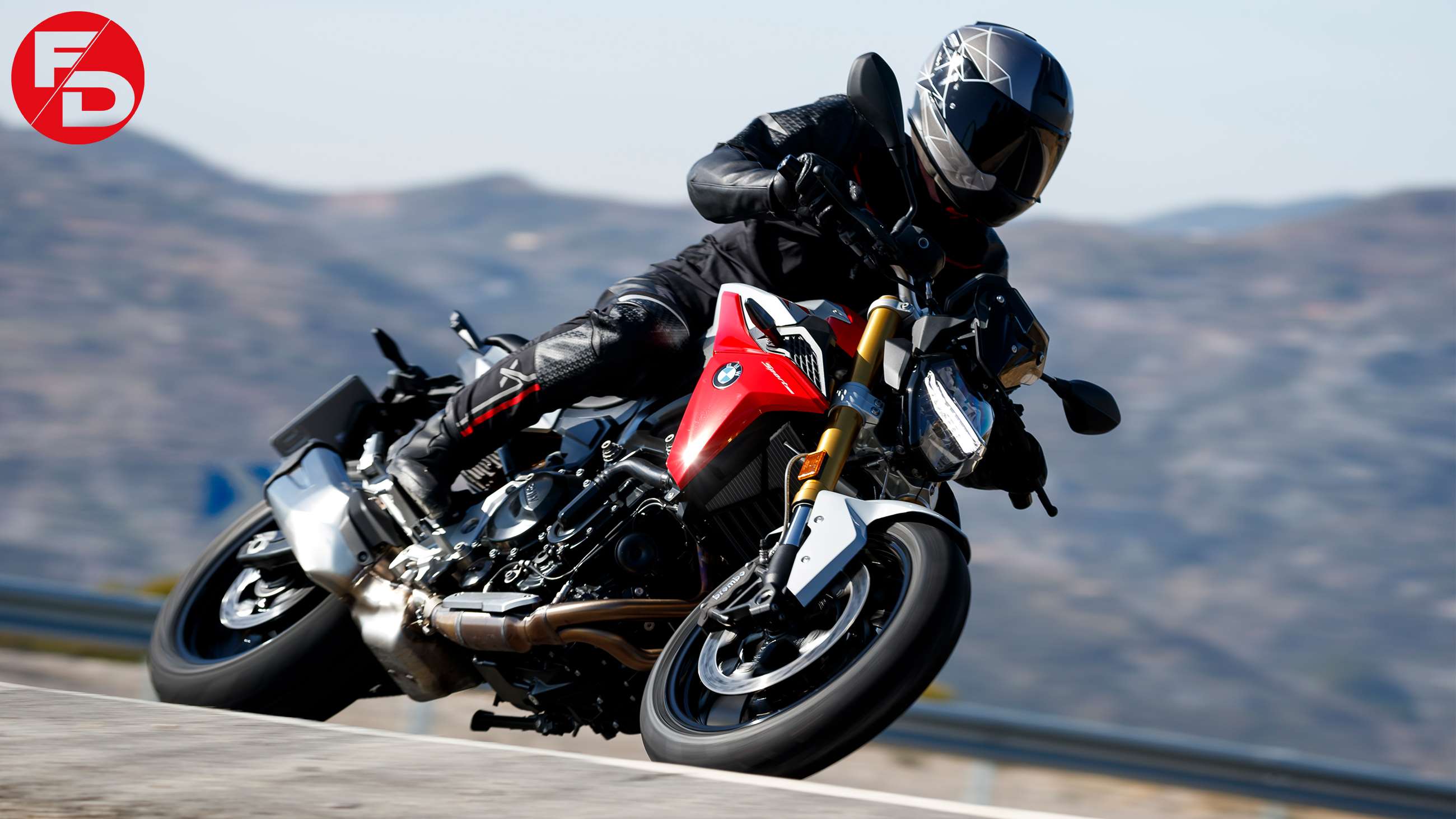 Goodwood Test: 2021 BMW F900R Review | GRR