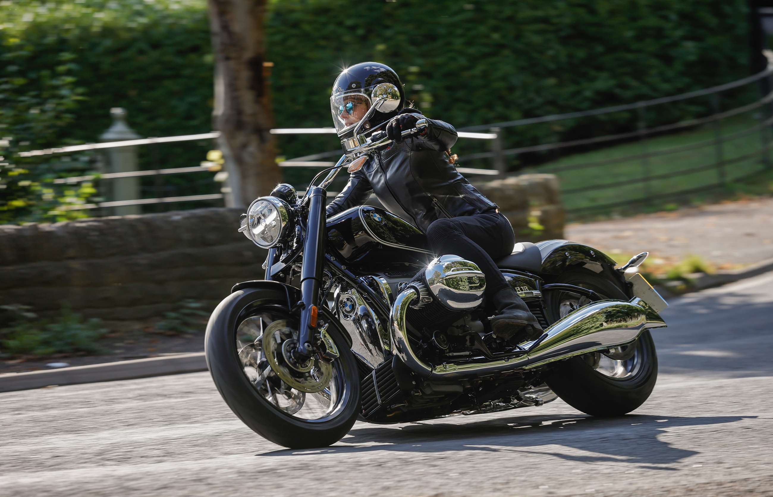 First Ride: 2021 BMW R18 Review | GRR