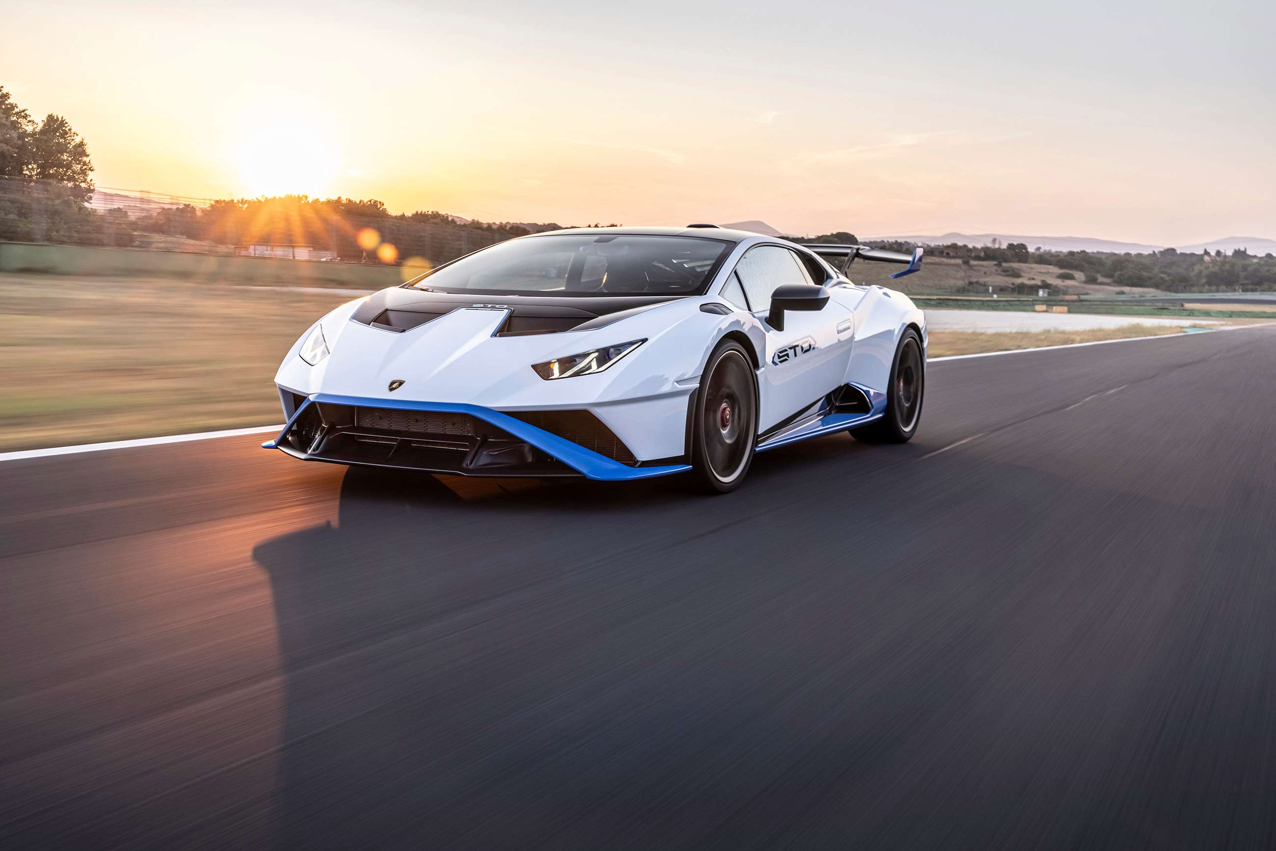 first-drive-2021-lamborghini-huracan-sto-review-grr