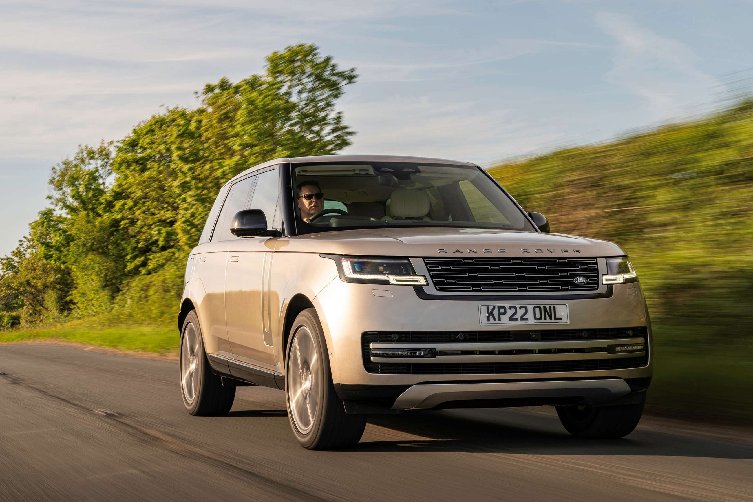 First Drive: Range Rover 350 HSE 2022 Review | GRR